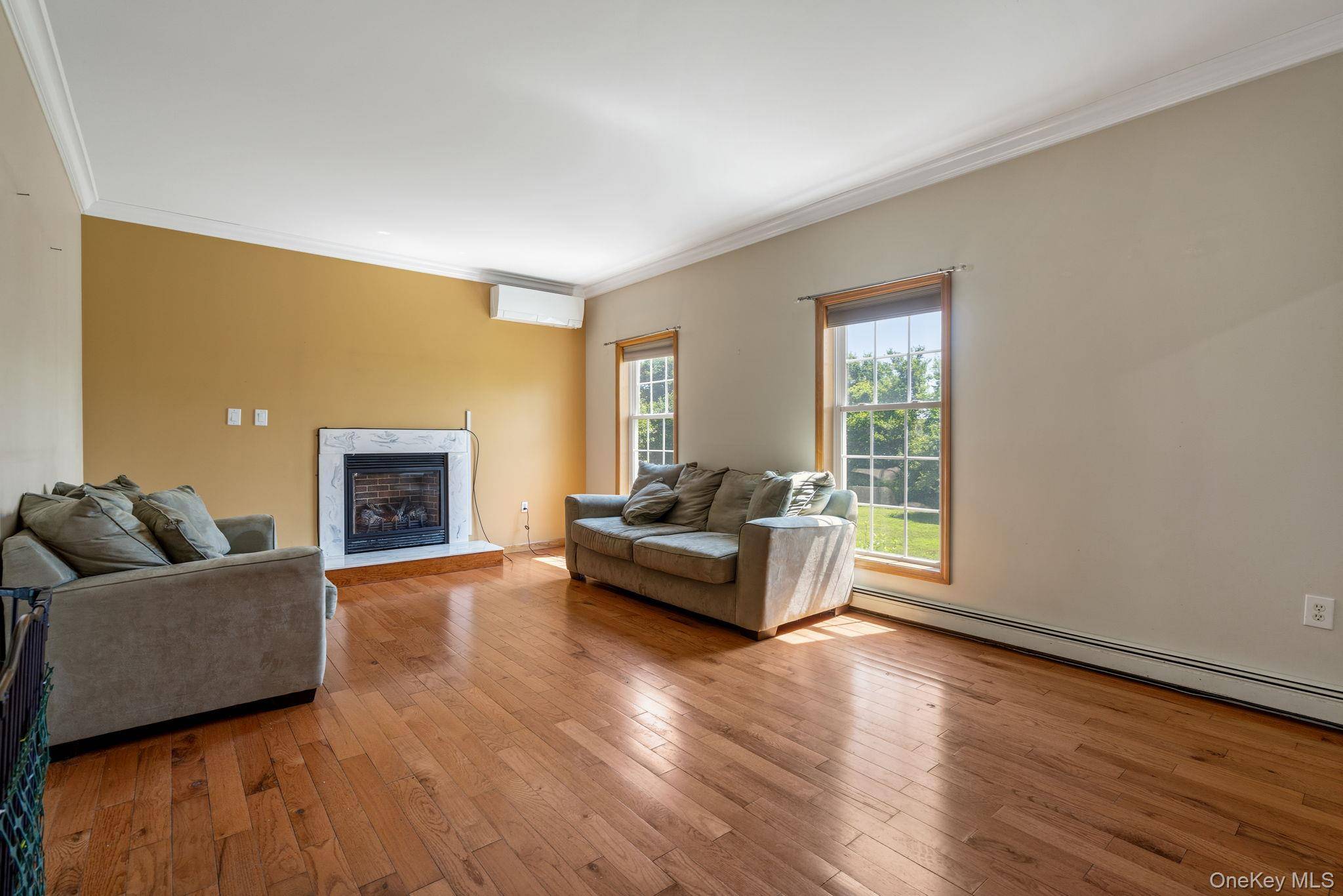 733 Lattintown RD, Milton, NY 12547