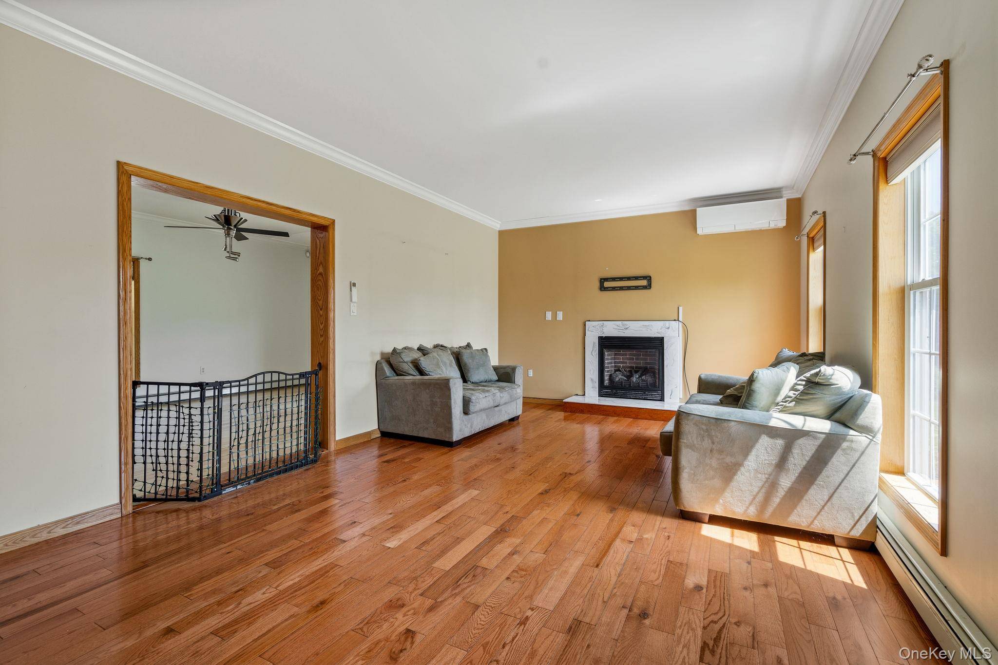 733 Lattintown RD, Milton, NY 12547