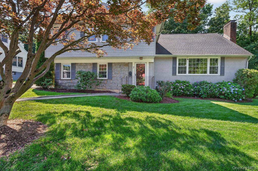 7 Stanley RD, White Plains, NY 10605