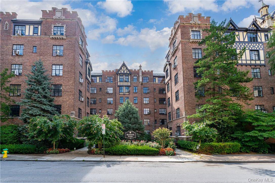 2 Westchester AVE #2N, White Plains, NY 10601