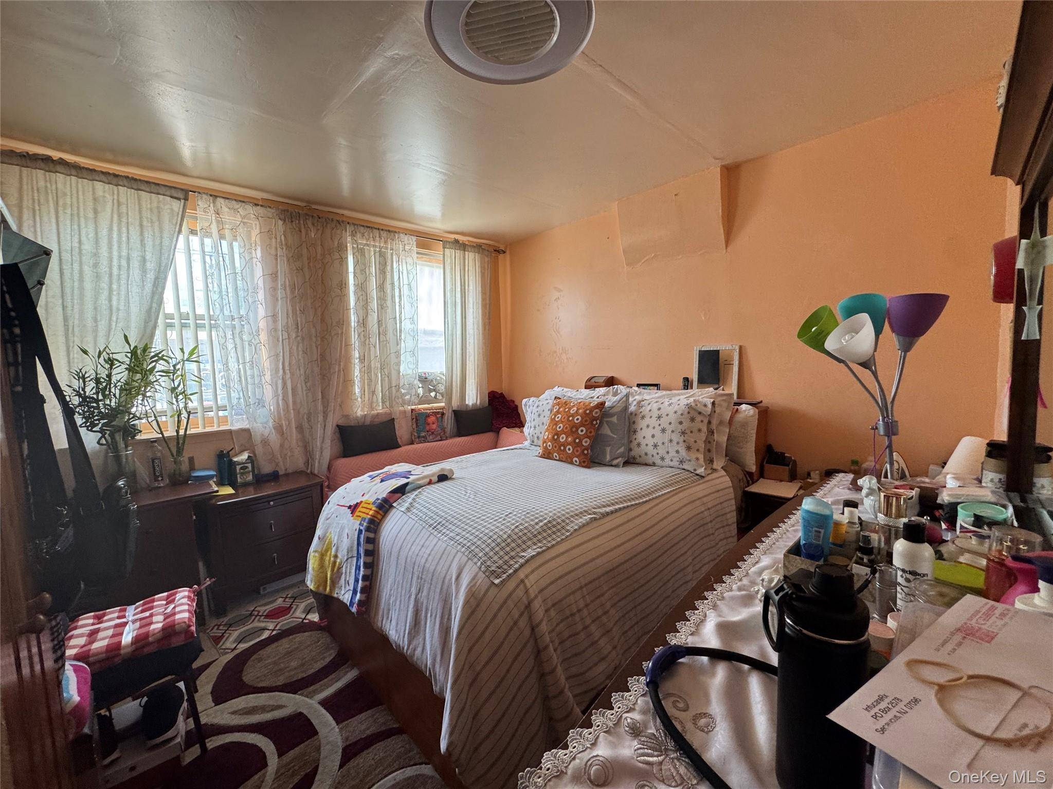 431 Lincoln RD, Brooklyn, NY 11225