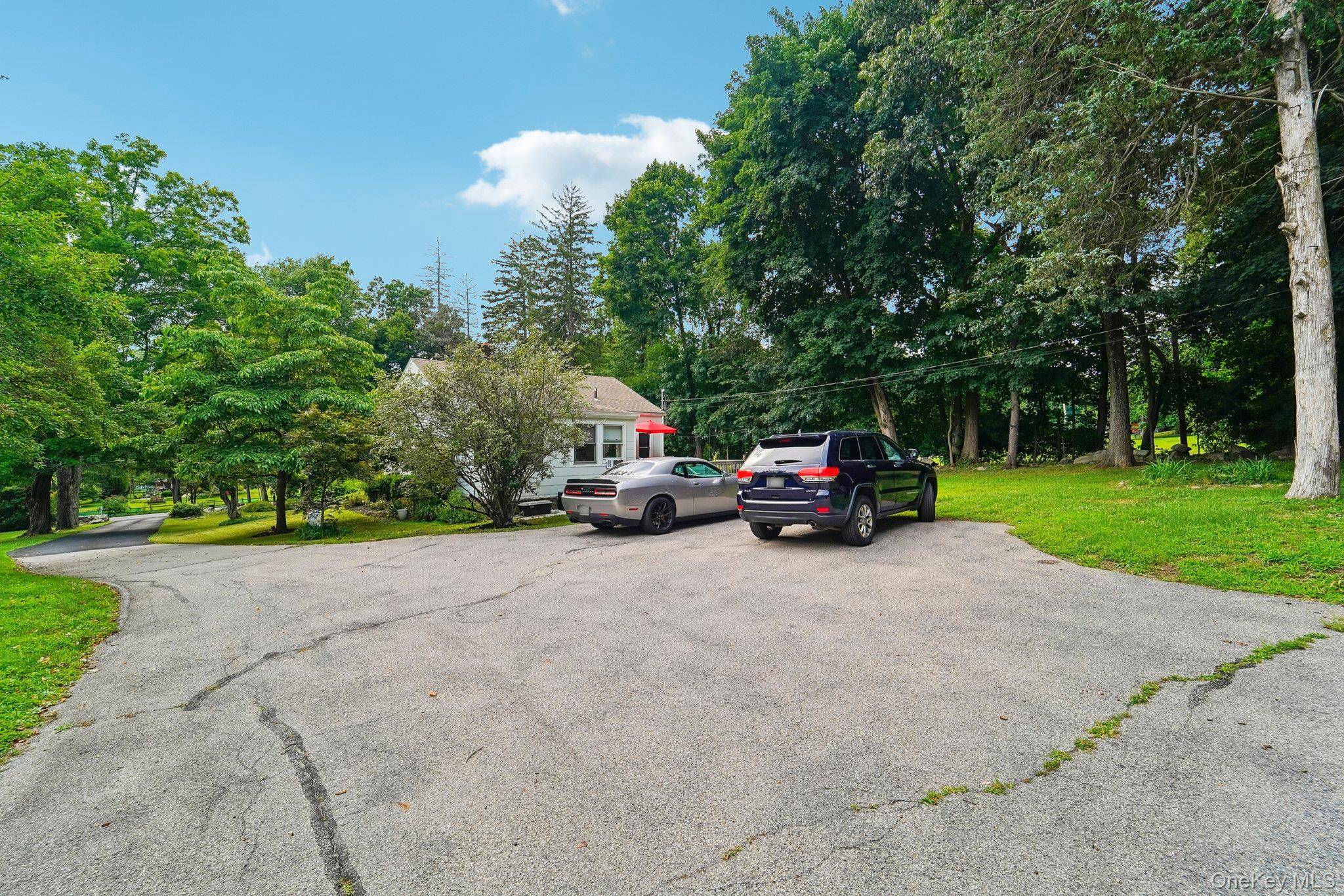 77 Baron De Hirsch RD, Crompond, NY 10517