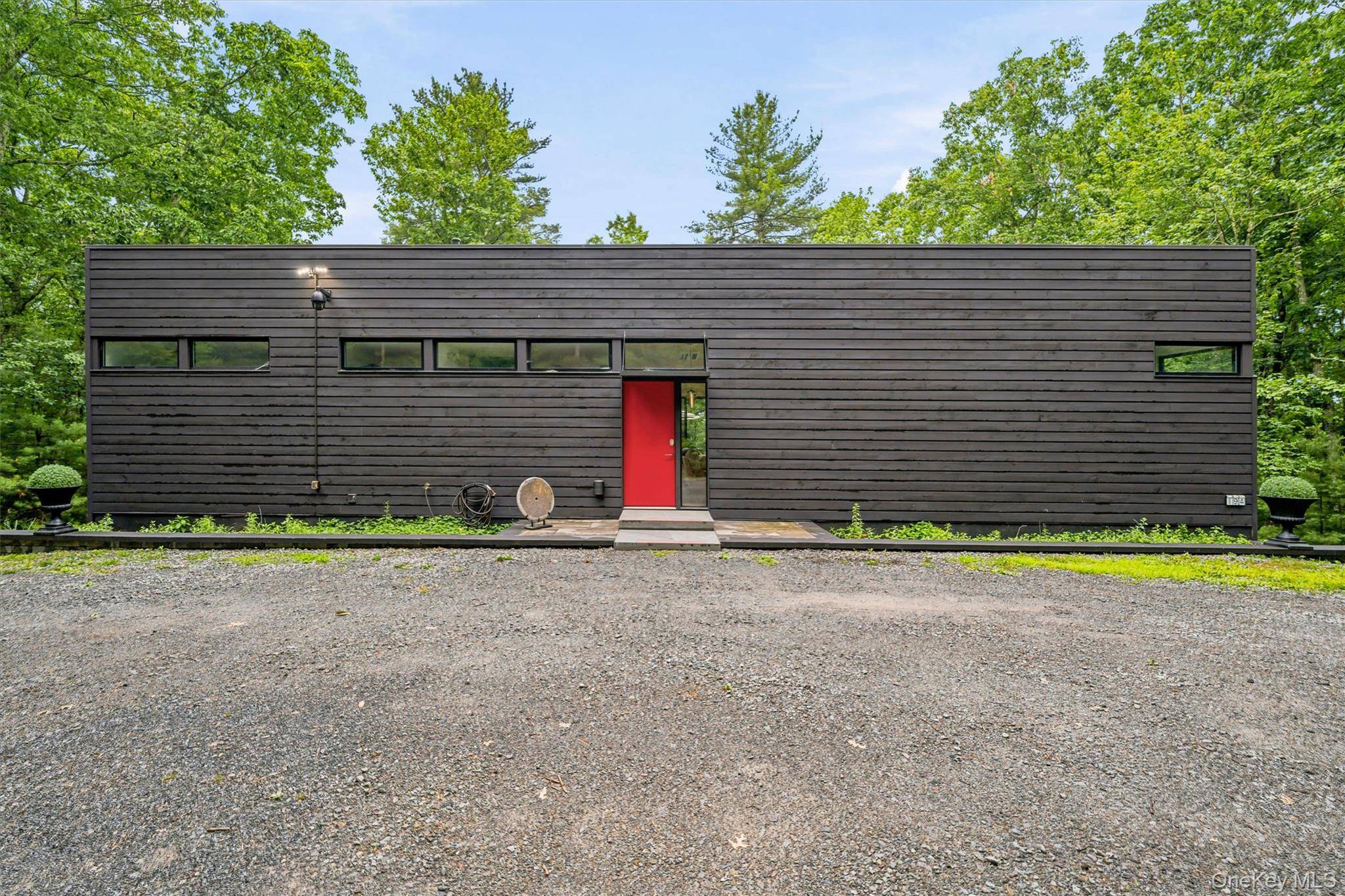 194 Mapes RD, Barryville, NY 12719