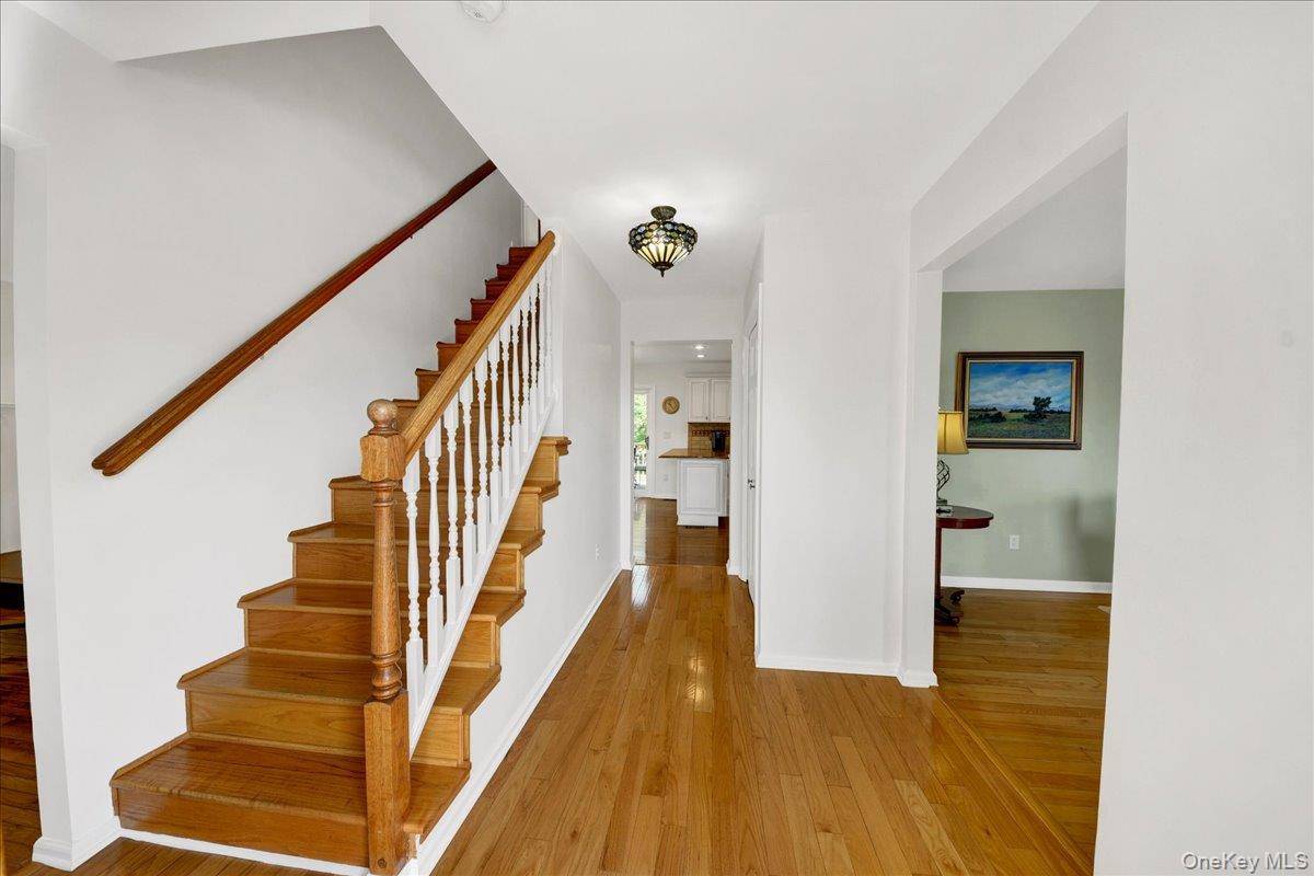 68 Bolton AVE, White Plains, NY 10605