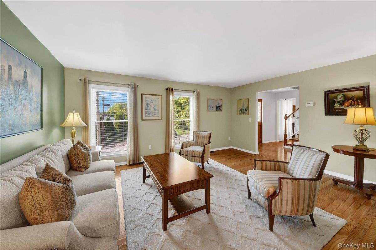 68 Bolton AVE, White Plains, NY 10605