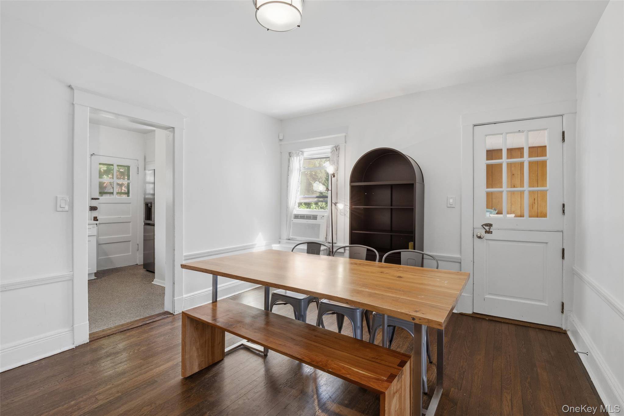 222 Carol AVE #Right Side, Pelham, NY 10803