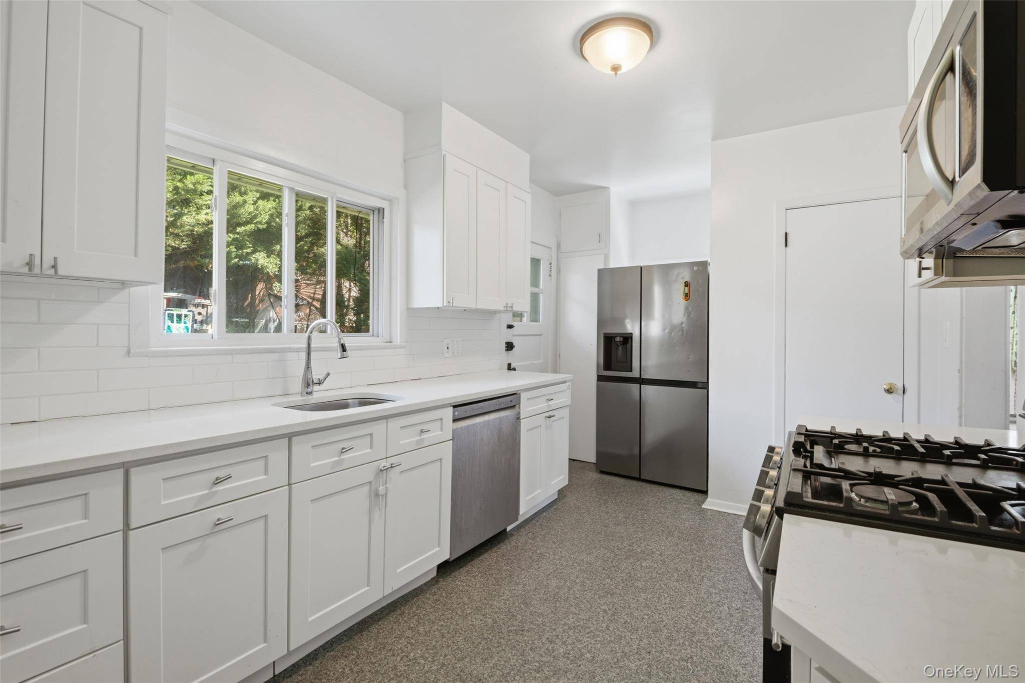 222 Carol AVE #Right Side, Pelham, NY 10803