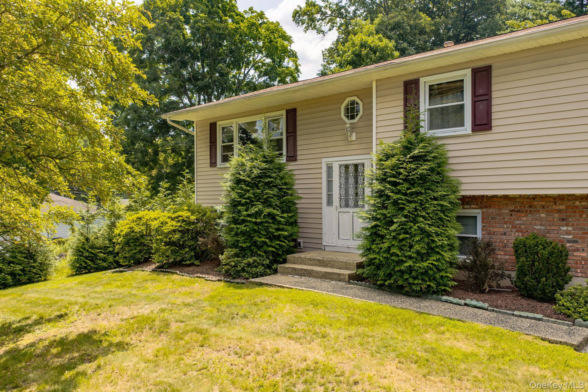 177 New Hempstead RD, New City, NY 10956