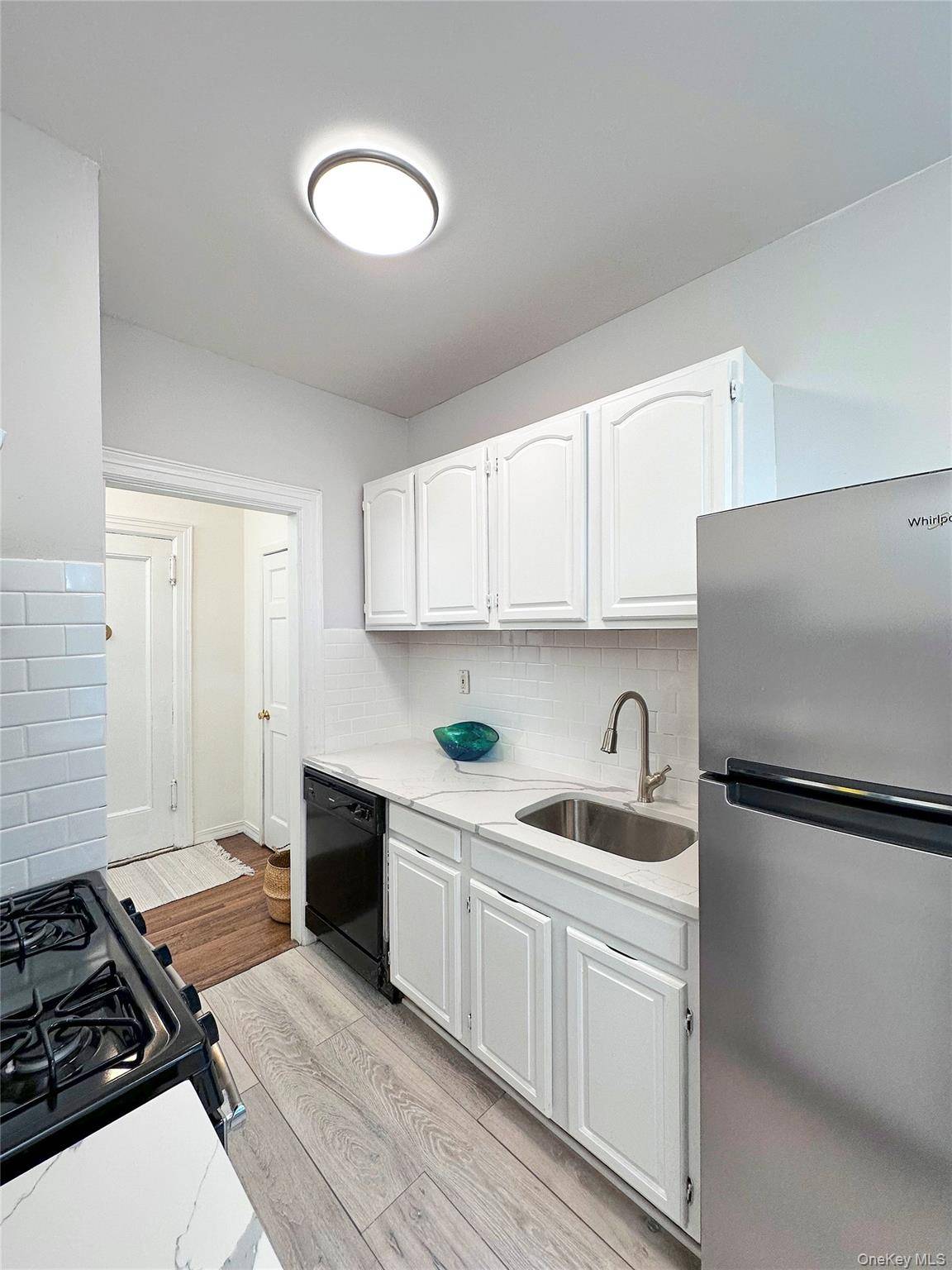 472 Gramatan AVE #5R, Fleetwood, NY 10552