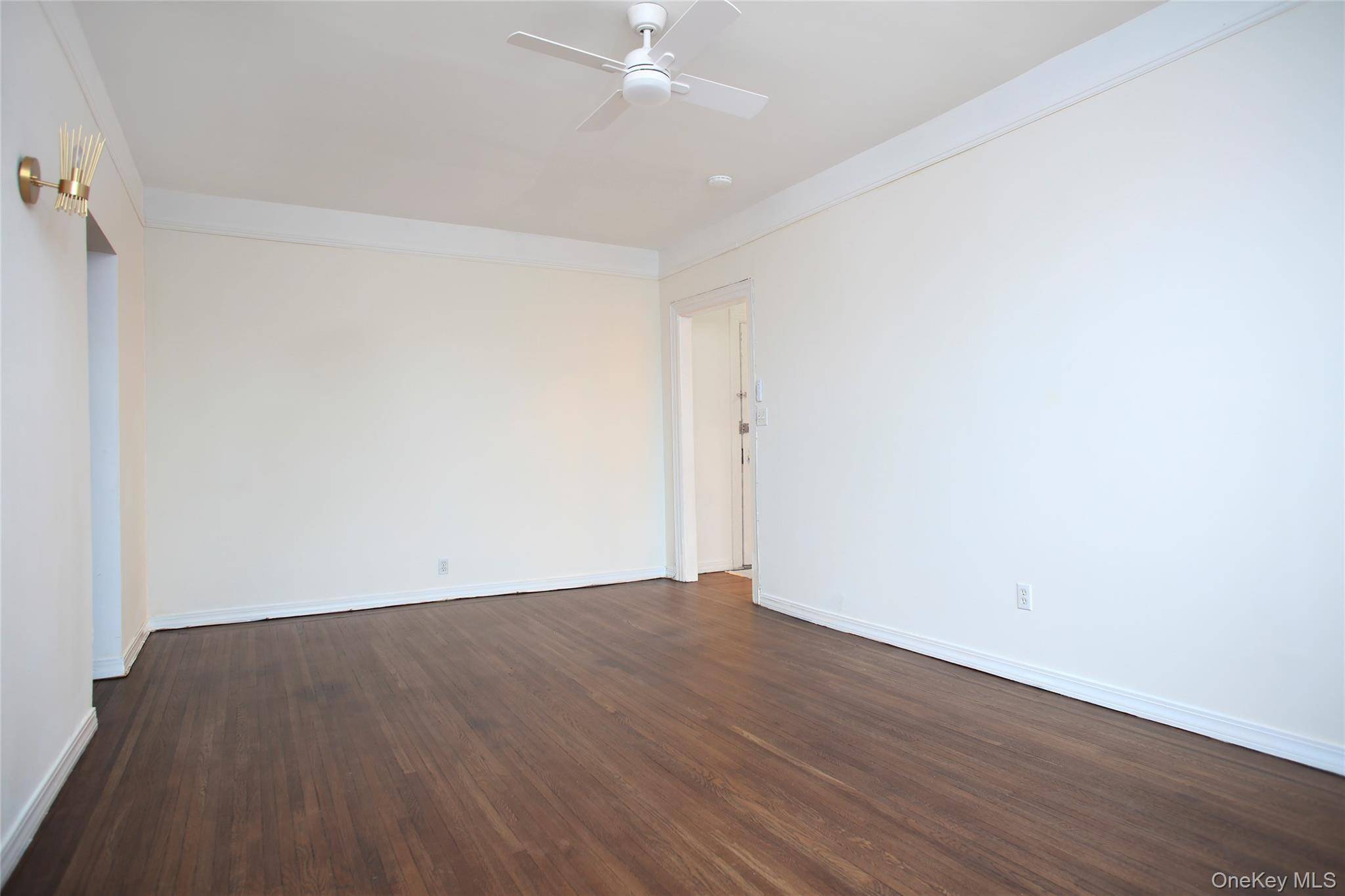 472 Gramatan AVE #5R, Fleetwood, NY 10552