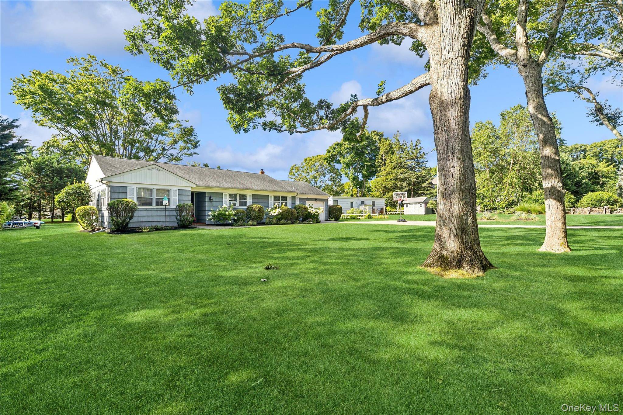 270 Opechee AVE, Southold, NY 11971