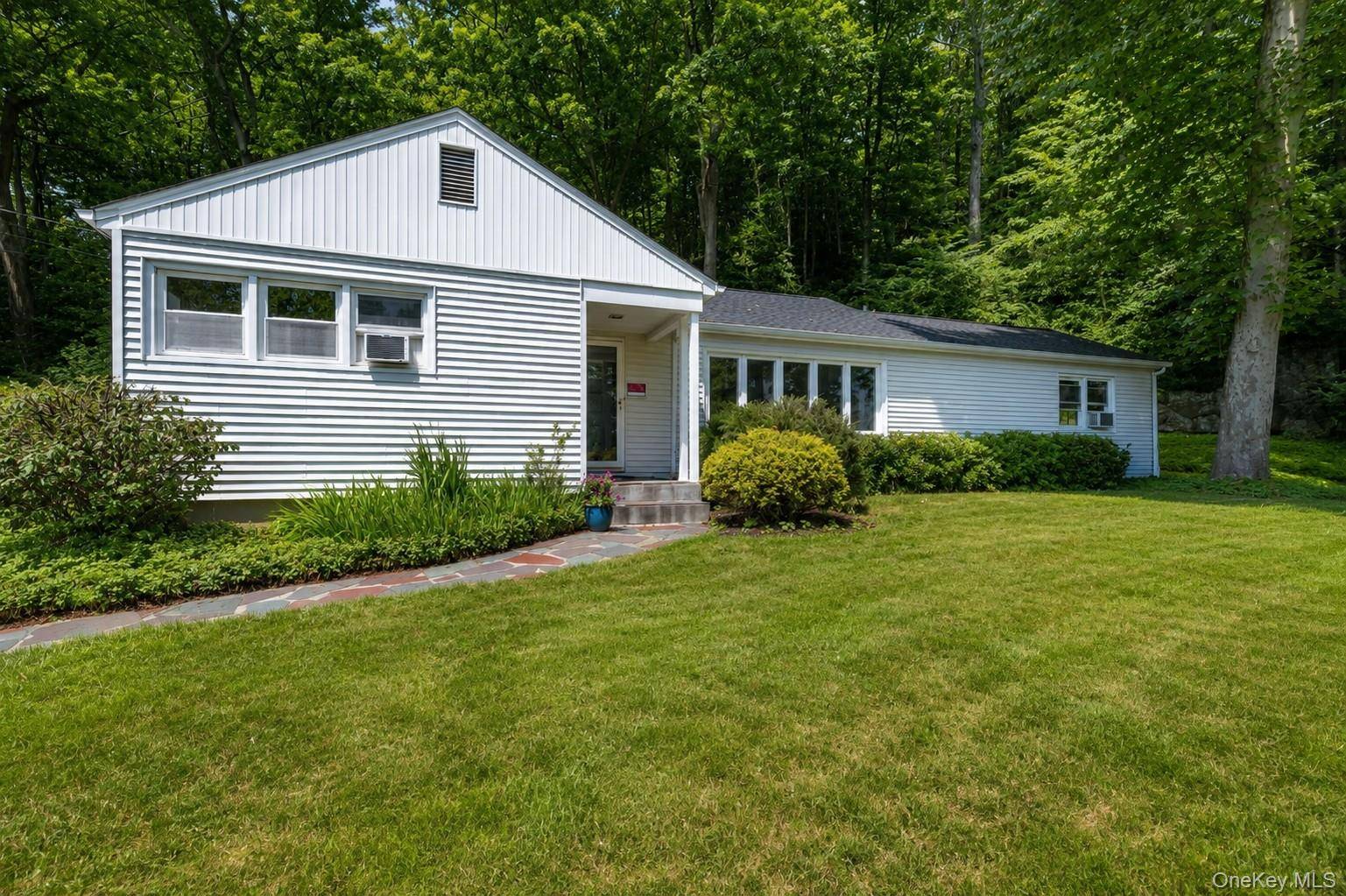 136 Pound Ridge RD, Bedford, NY 10506