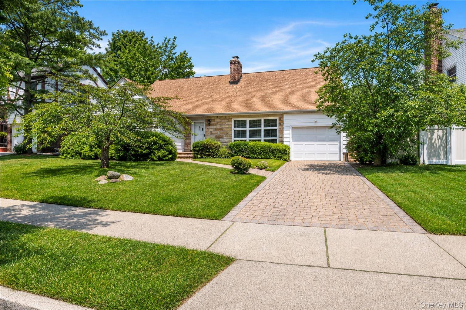 21909 Peck AVE, Queens Village, NY 11427