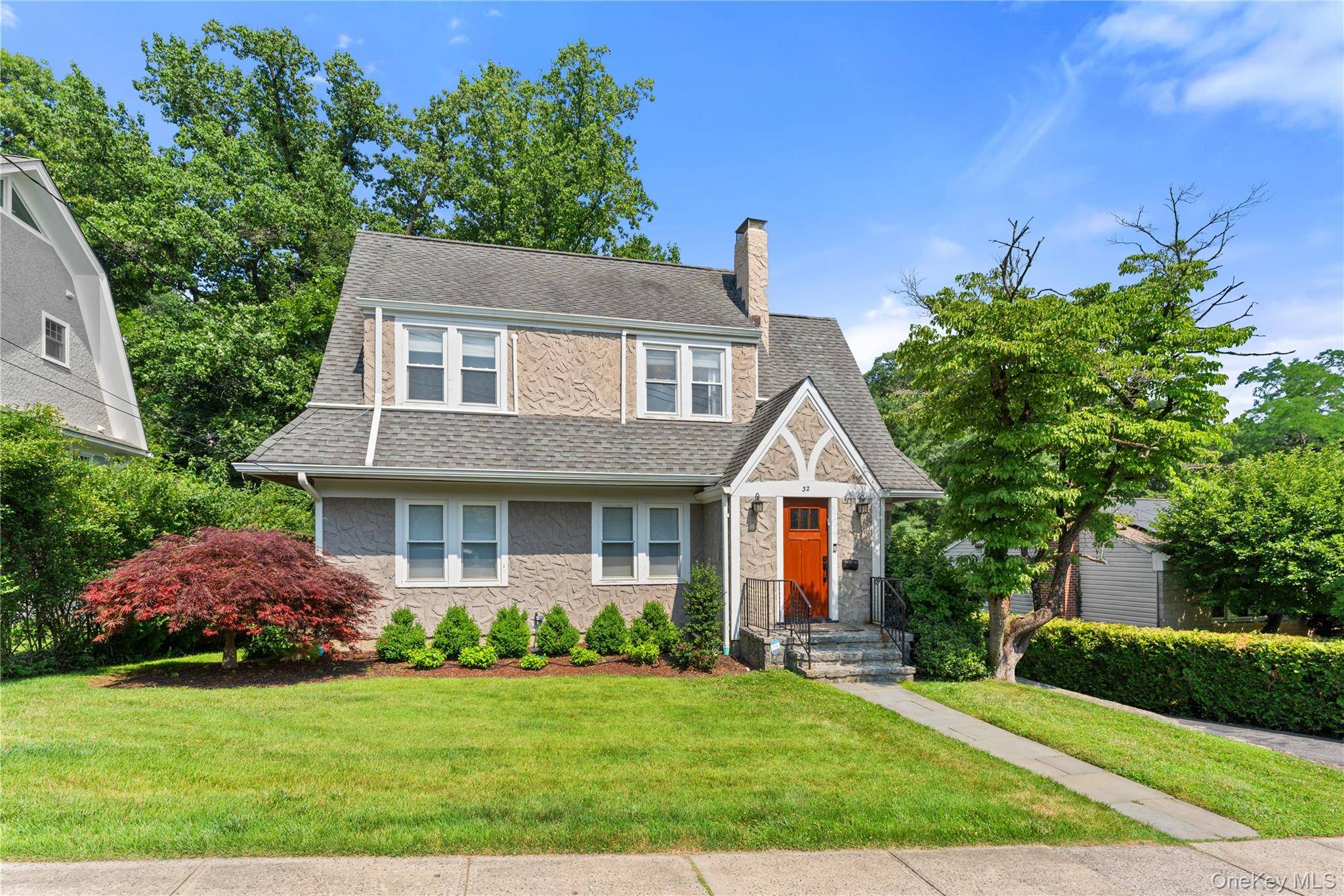 32 S Calumet AVE, Hastings-on-hudson, NY 10706