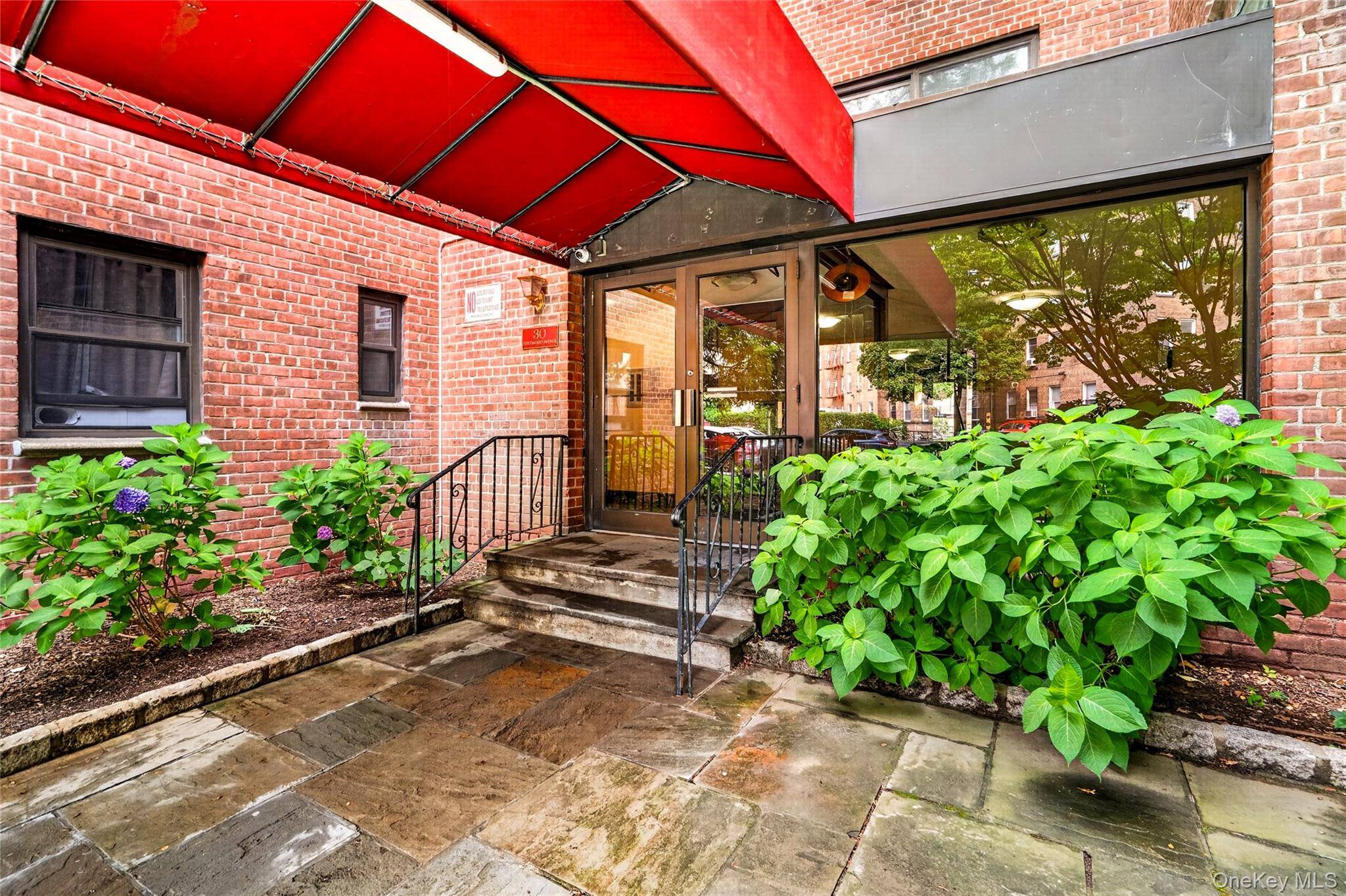 30 Fleetwood AVE #4F, Fleetwood, NY 10552