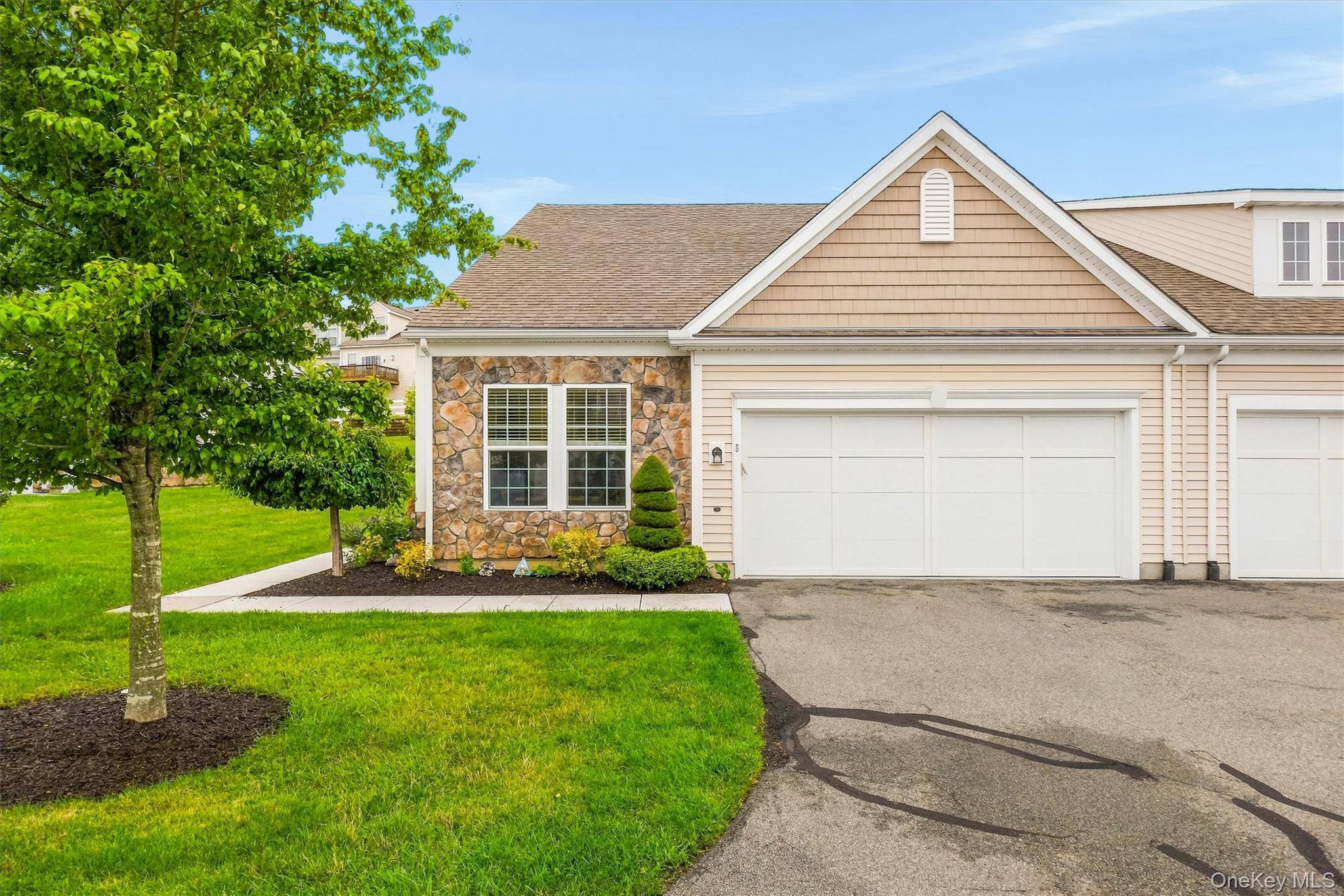 8 Atkins CT, Carmel, NY 10512