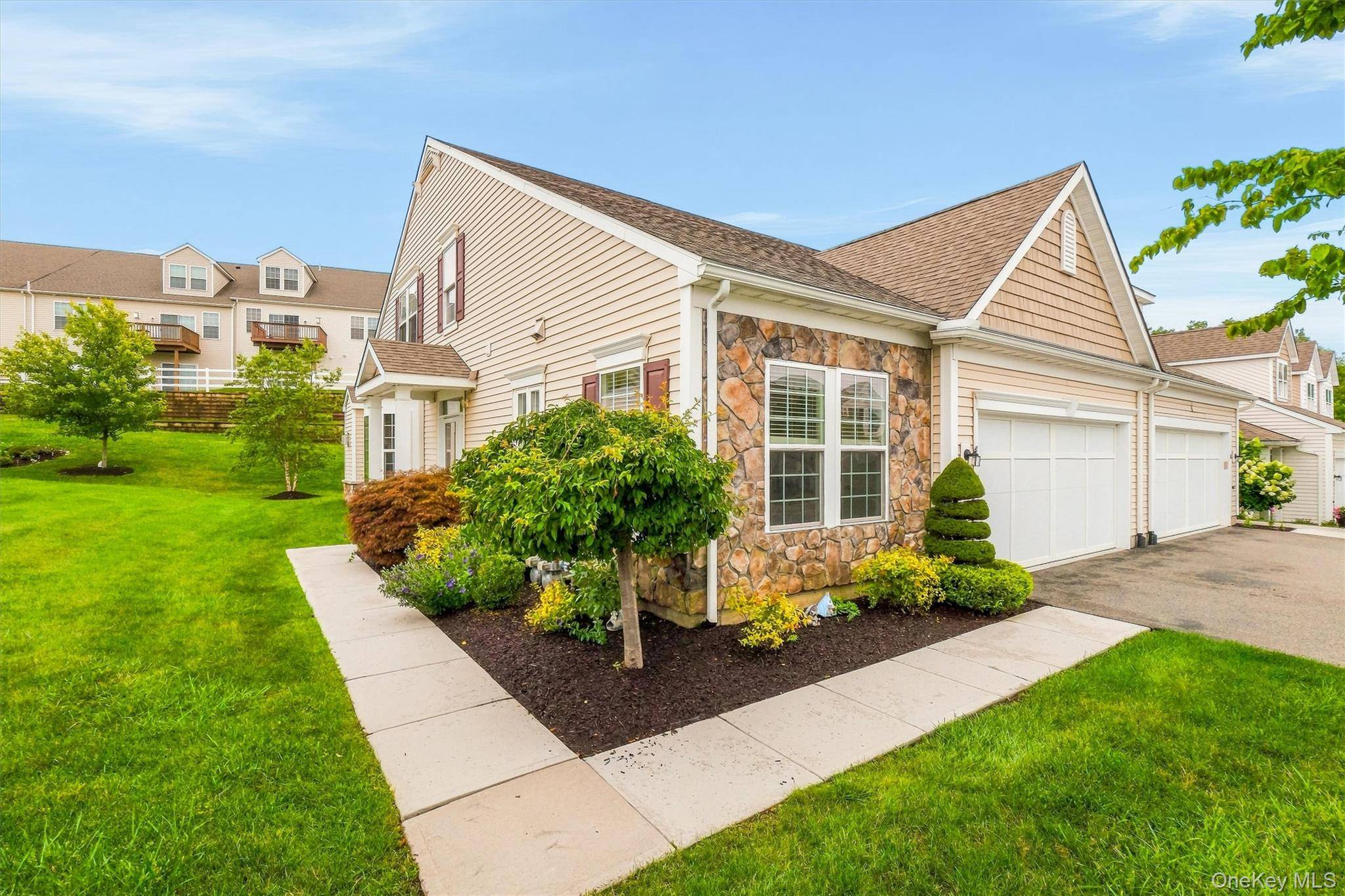 8 Atkins CT, Carmel, NY 10512