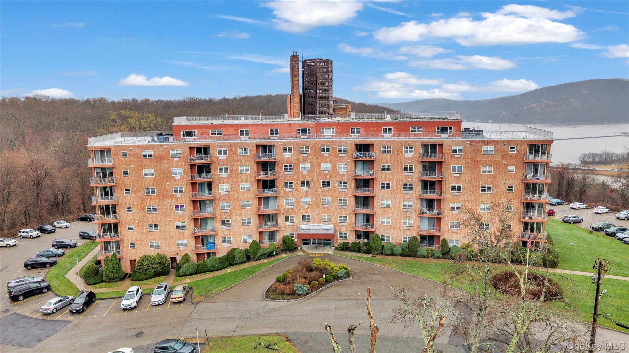 1 Lakeview DR #6S, Peekskill, NY 10566