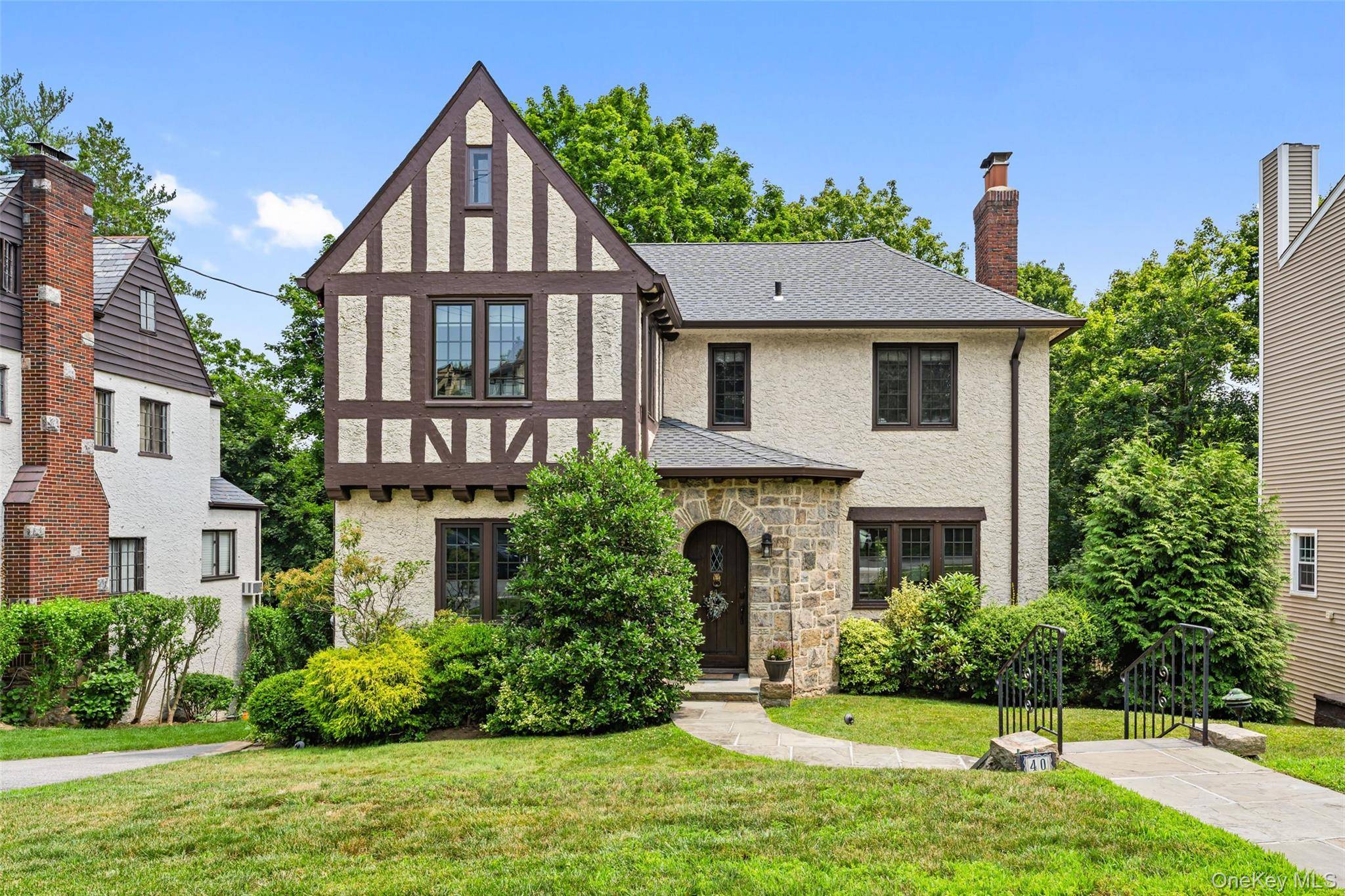 40 Parkview DR, Bronxville, NY 10708
