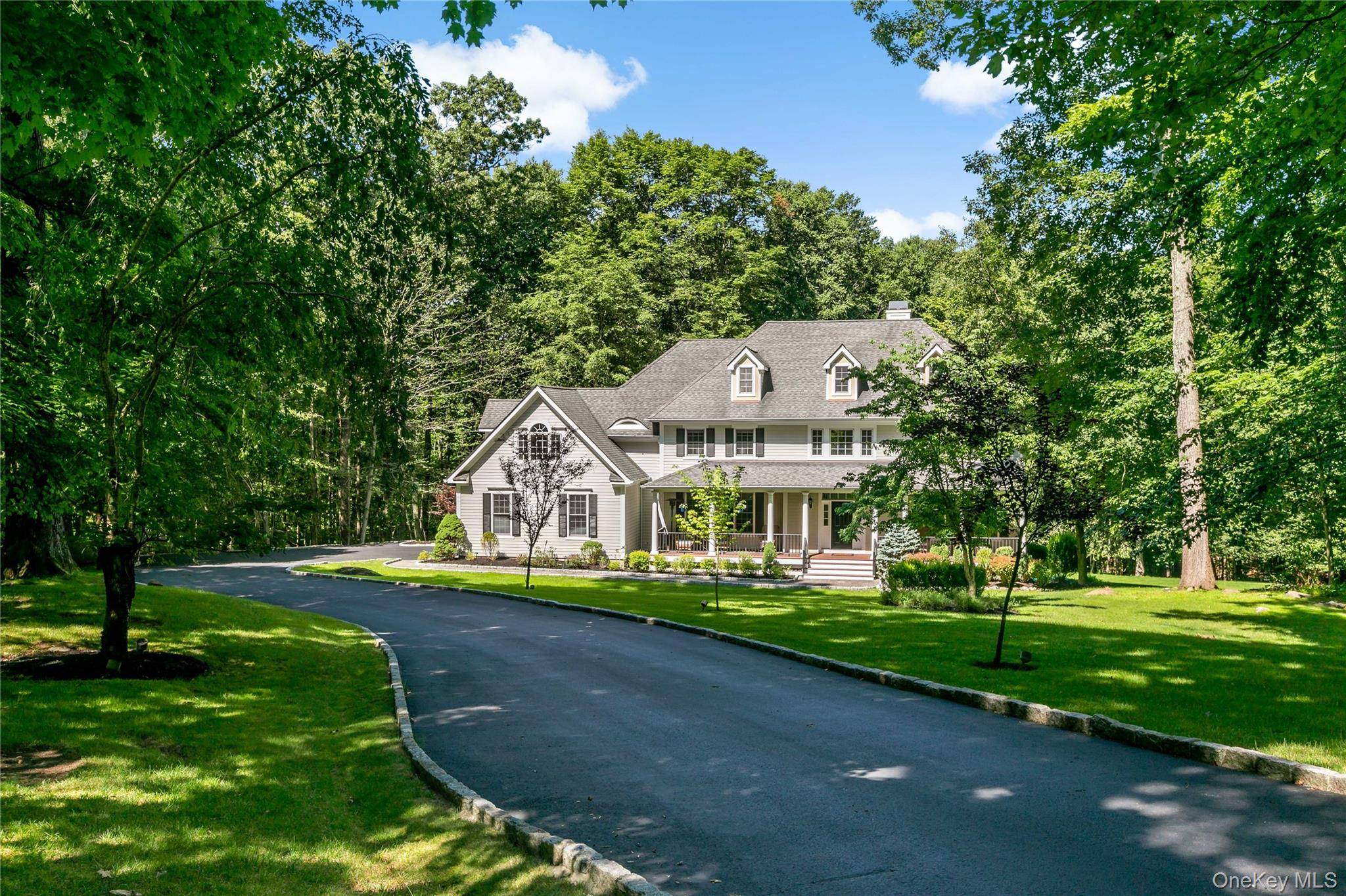 1985 Hunterbrook RD, Yorktown Heights, NY 10598