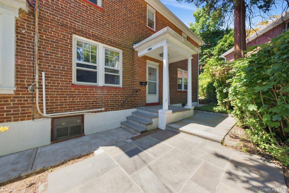 5633 Post RD, Bronx, NY 10471