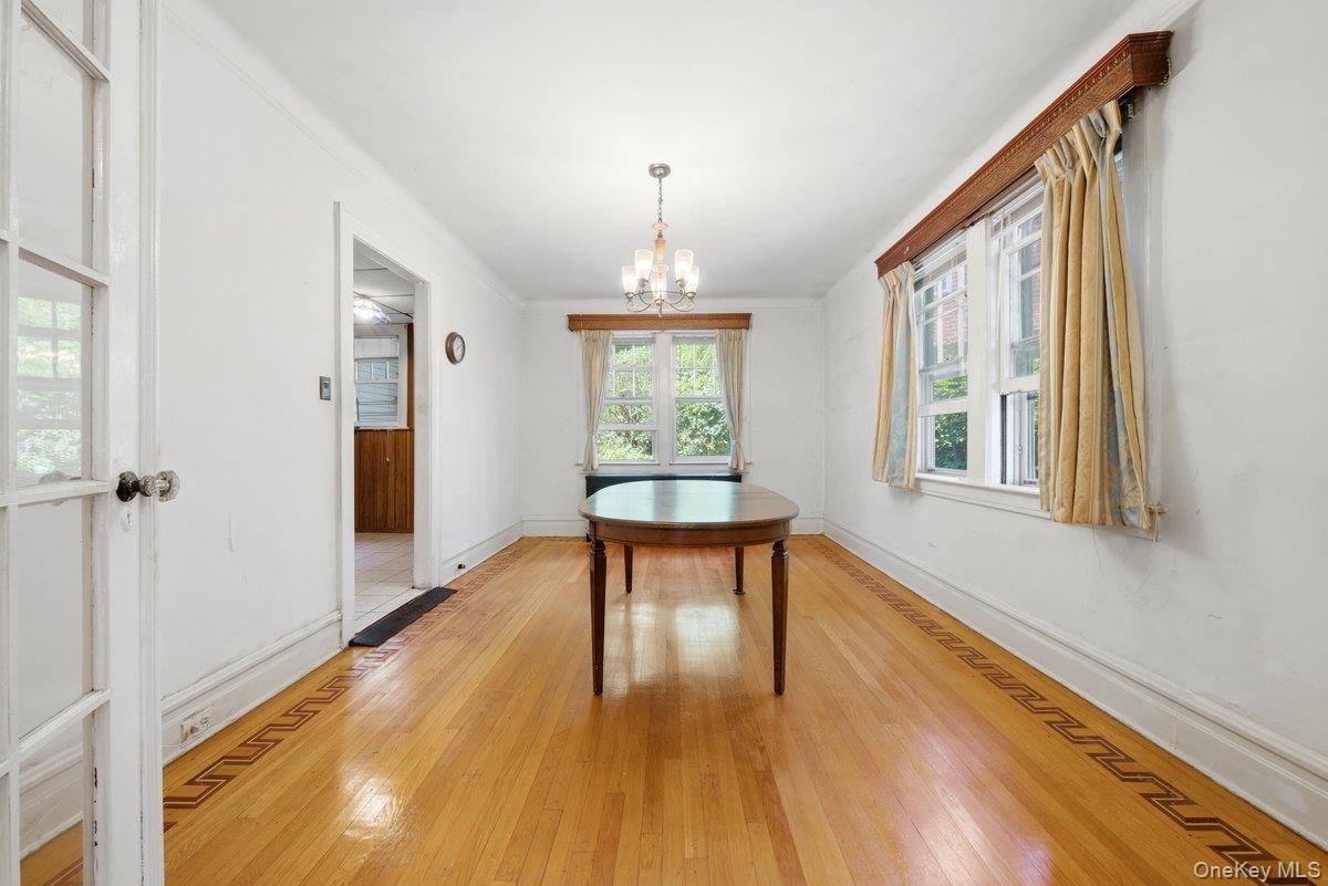 5633 Post RD, Bronx, NY 10471