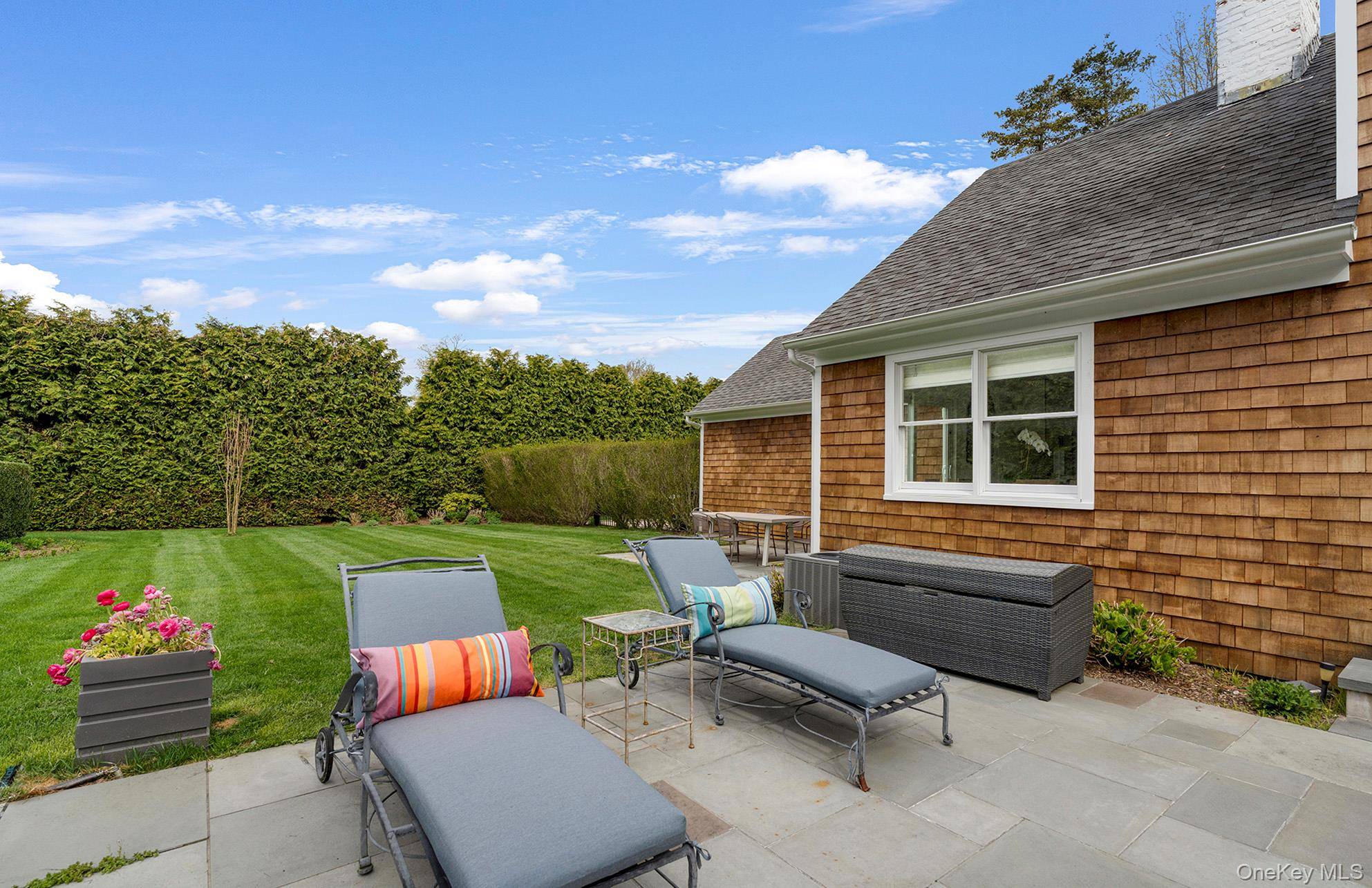 770 Hill ST, Southampton, NY 11968