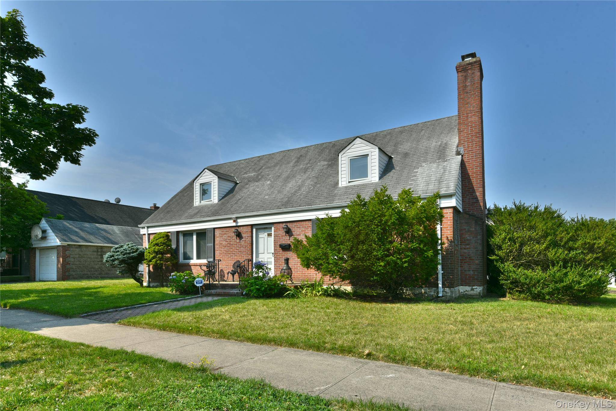 18418 69th AVE, Fresh Meadows, NY 11365