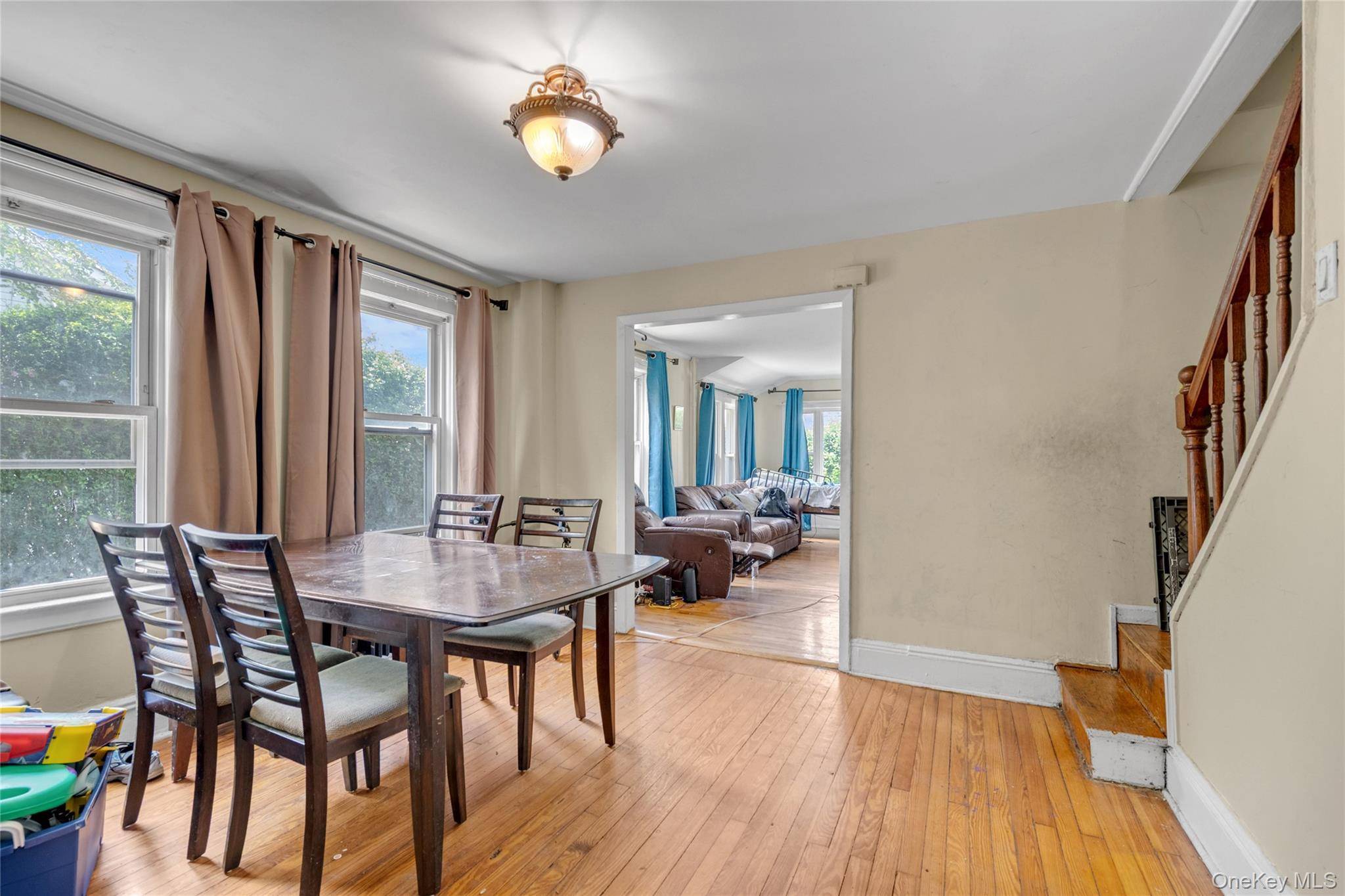 21414 104th AVE, Queens Village, NY 11429