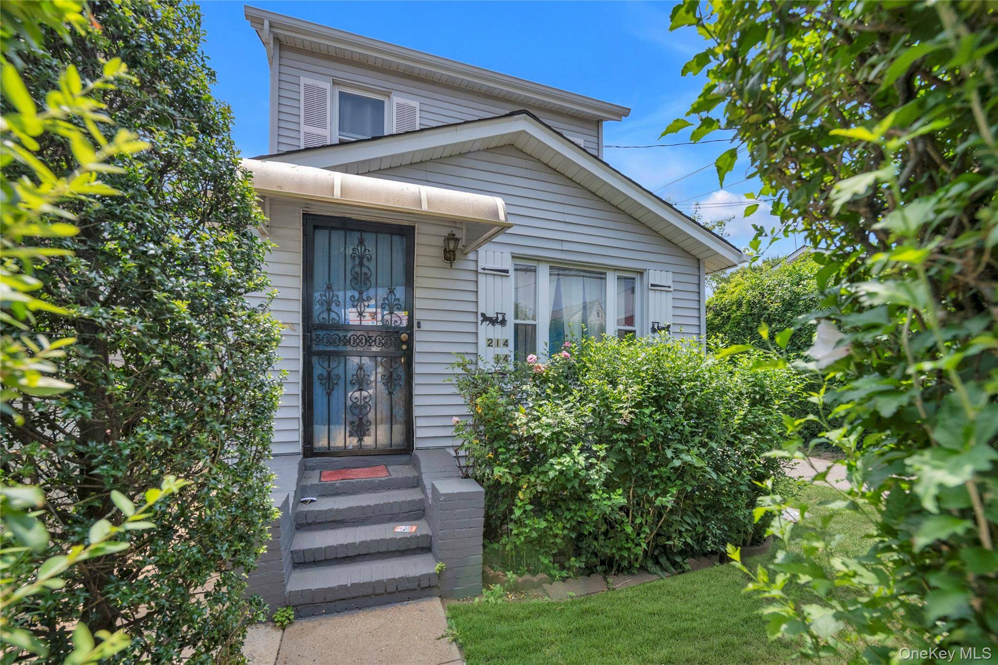 21414 104th AVE, Queens Village, NY 11429