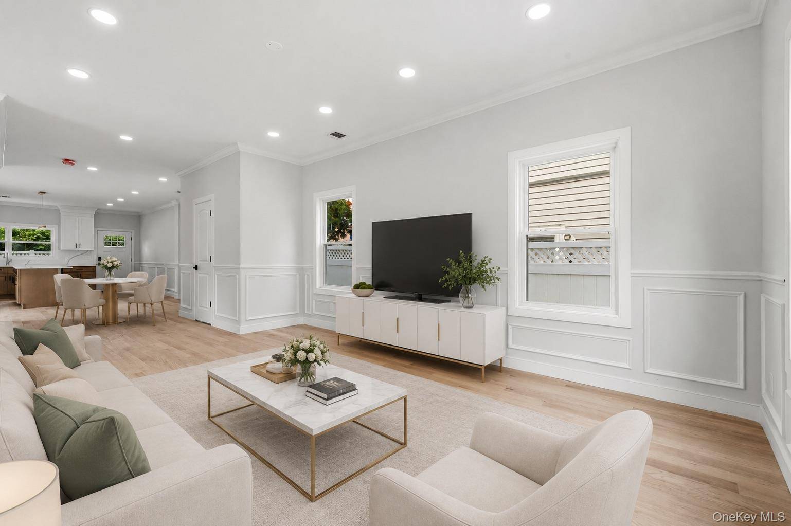 249 Bedford AVE, New Hyde Park, NY 11040