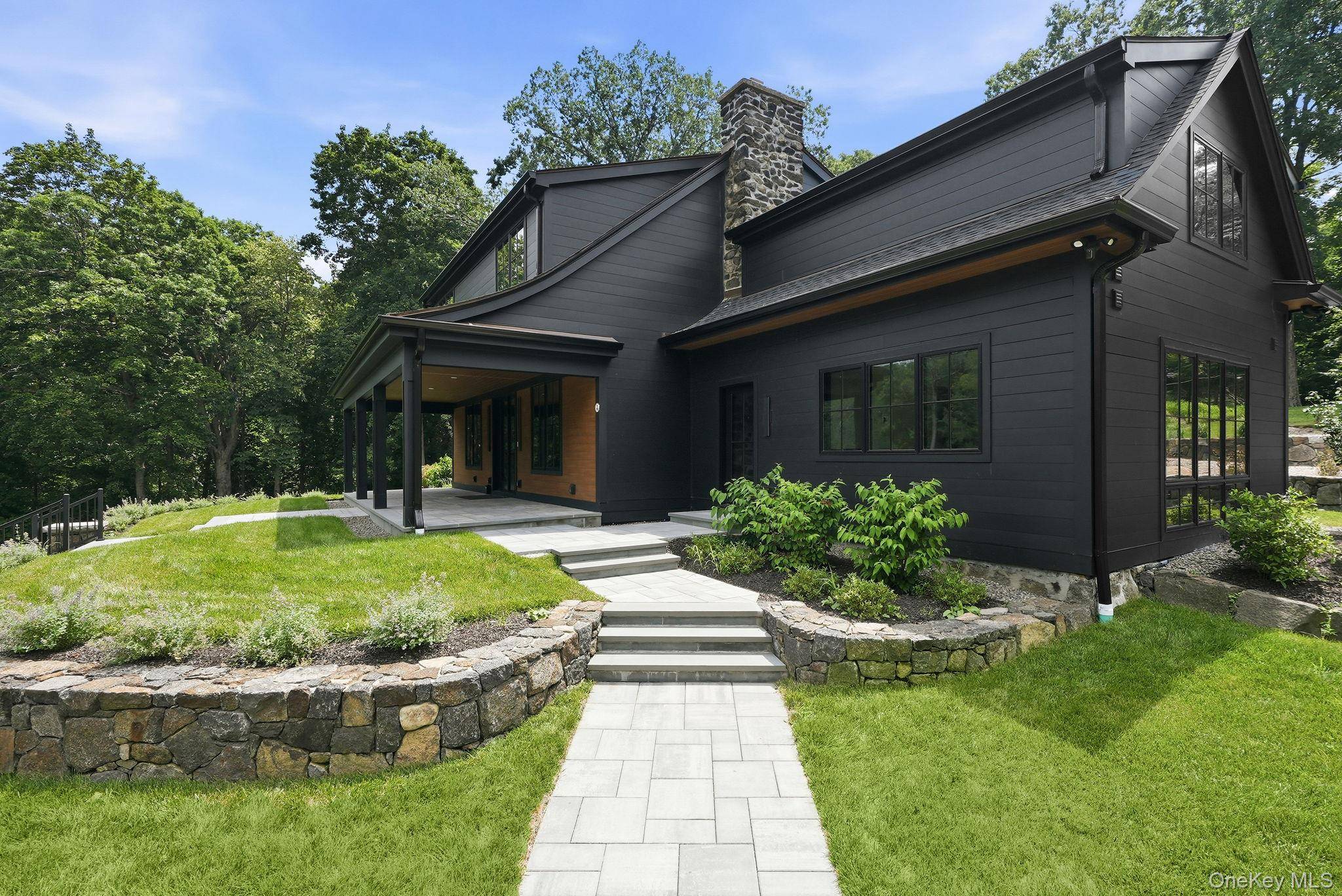 77 Montrose Station RD, Montrose, NY 10548