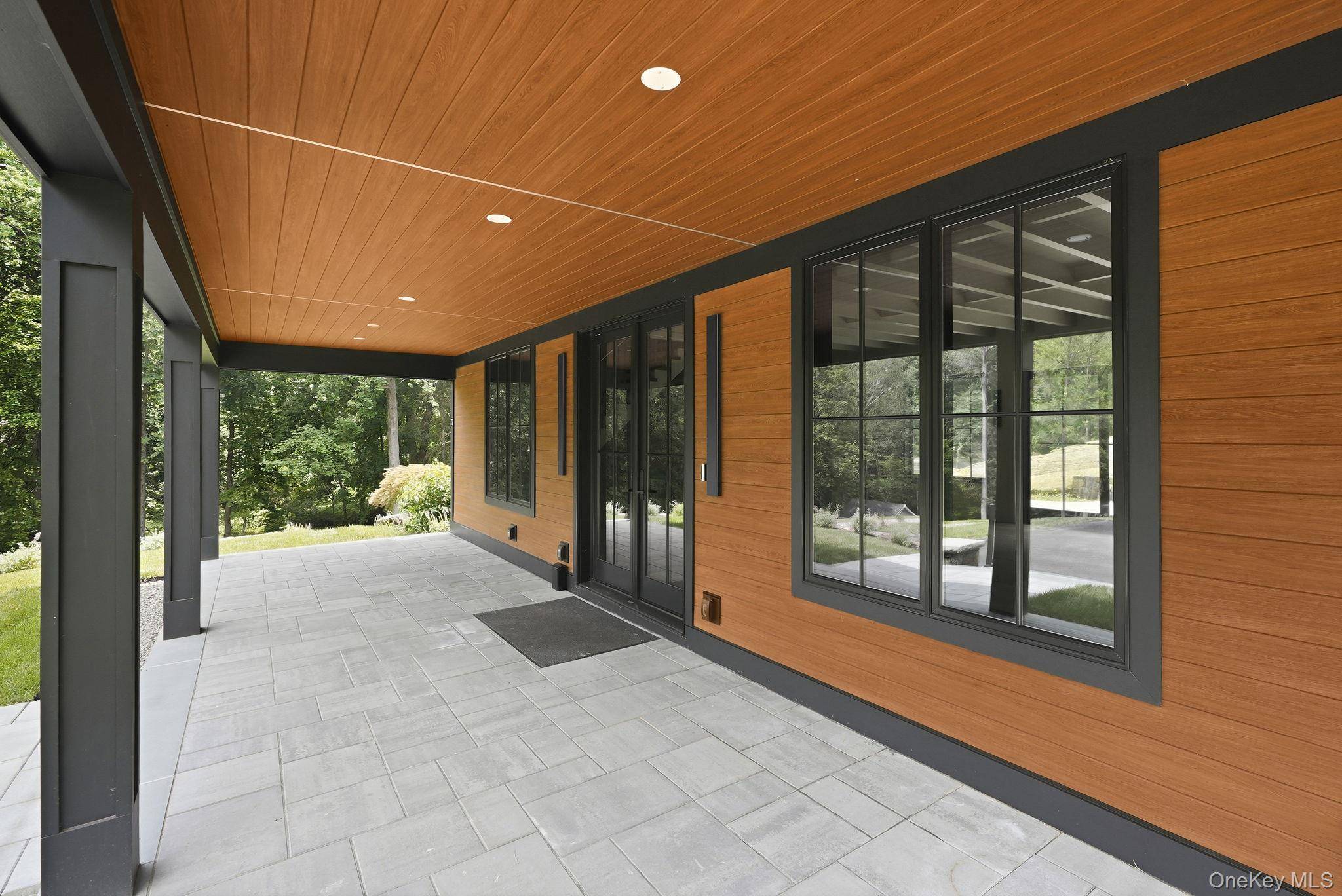 77 Montrose Station RD, Montrose, NY 10548