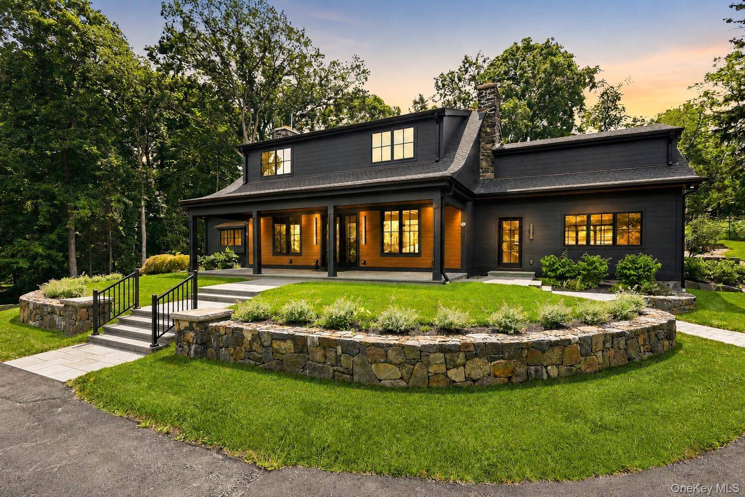 77 Montrose Station RD, Montrose, NY 10548