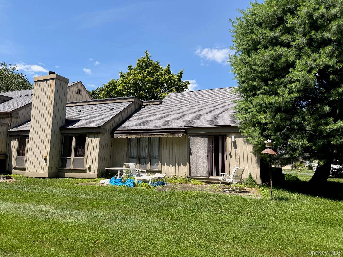 493 Heritage HLS #A, Somers, NY 10589