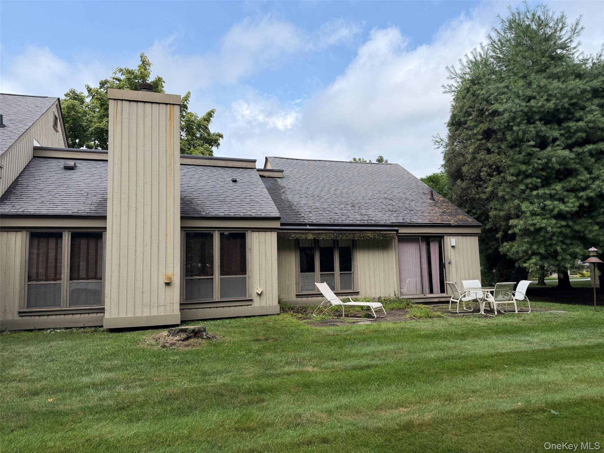 493 Heritage HLS #A, Somers, NY 10589