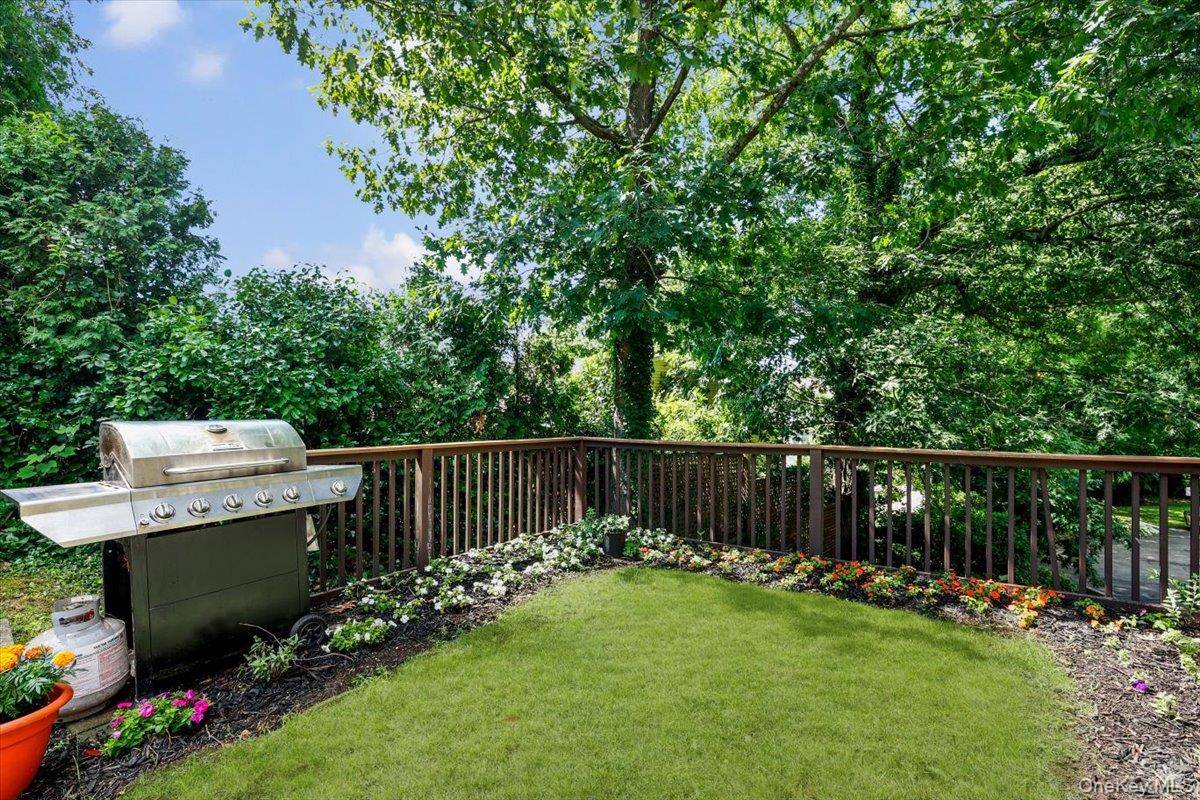 70 West ST #C14, Harrison, NY 10528