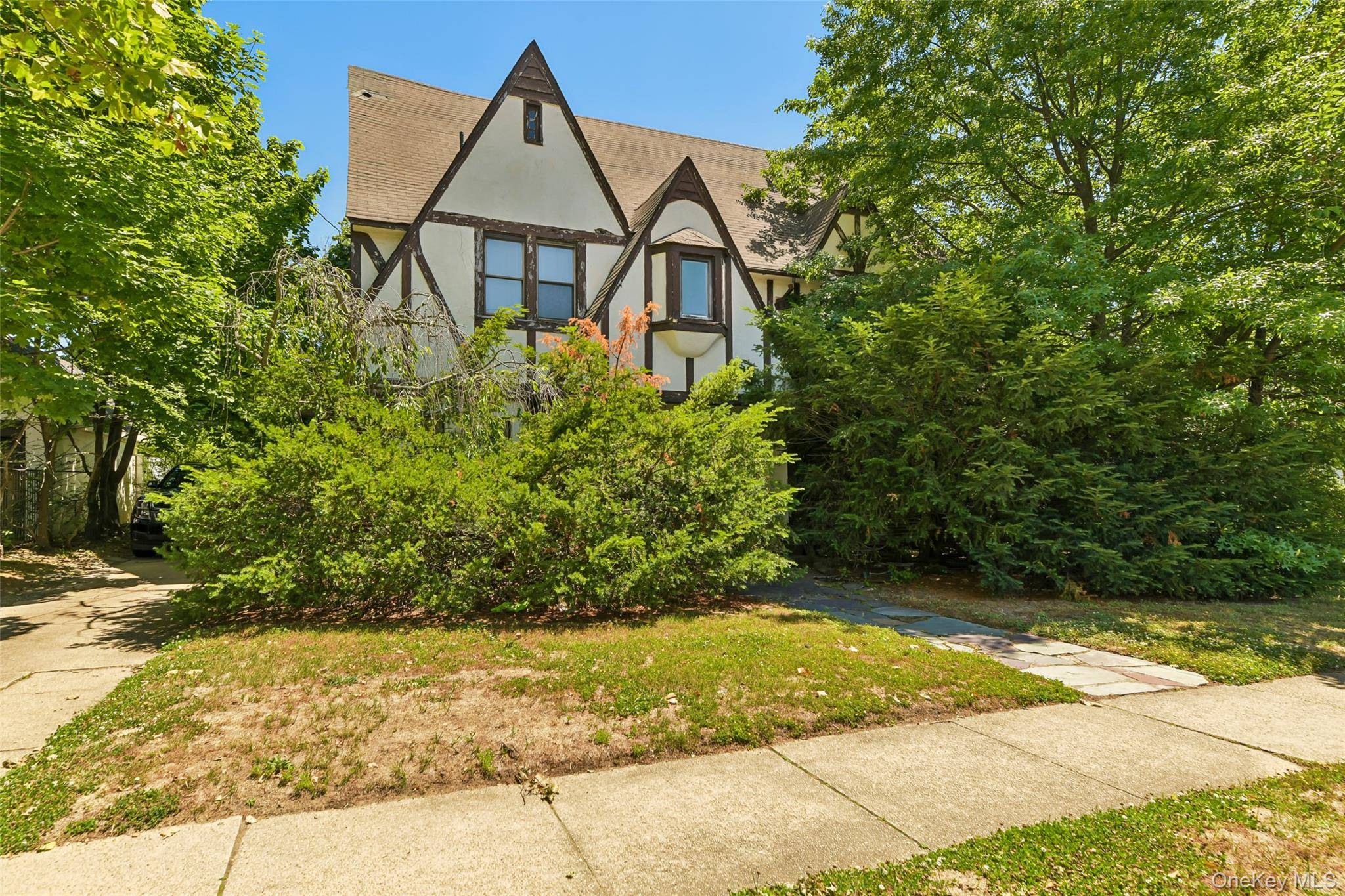 38 Cedarhurst AVE, Cedarhurst, NY 11516