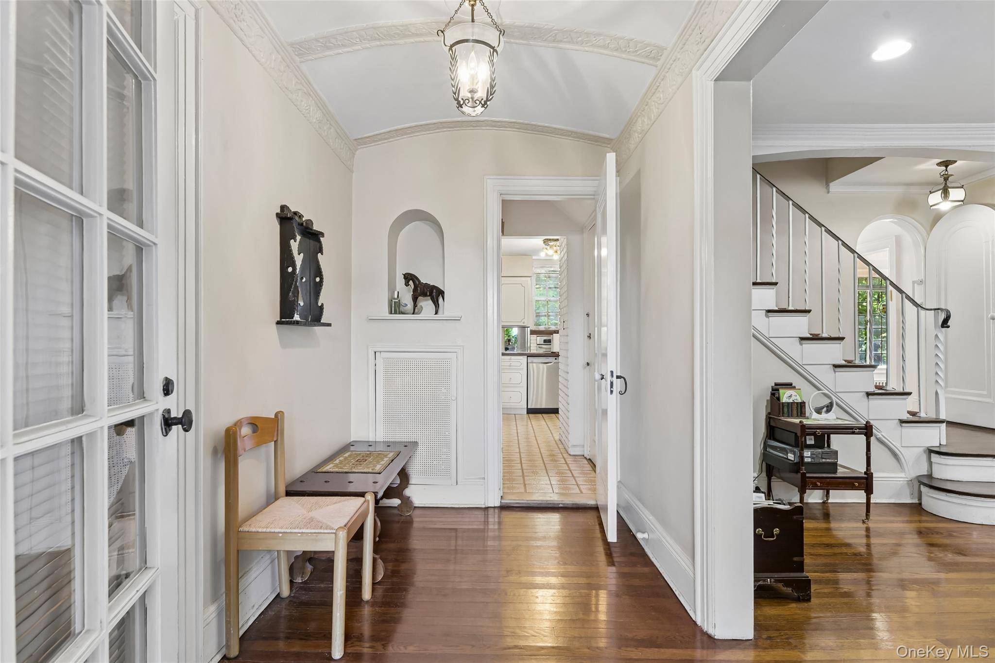 38 Cedarhurst AVE, Cedarhurst, NY 11516