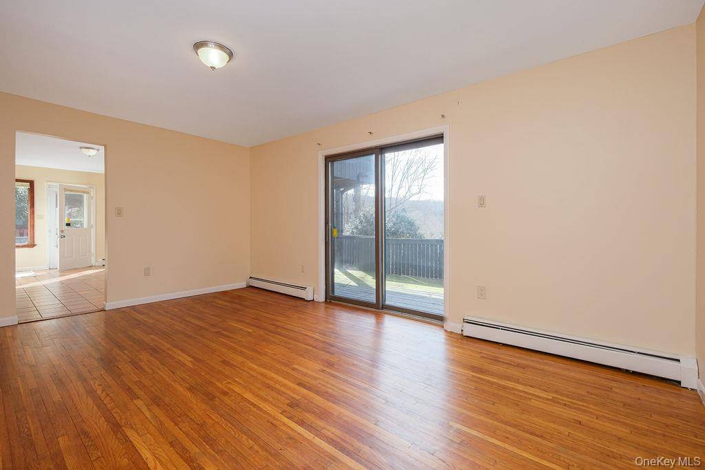 132 Woodland DR, Pleasantville, NY 10570