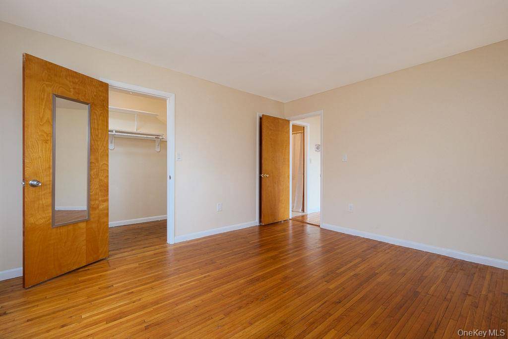 132 Woodland DR, Pleasantville, NY 10570