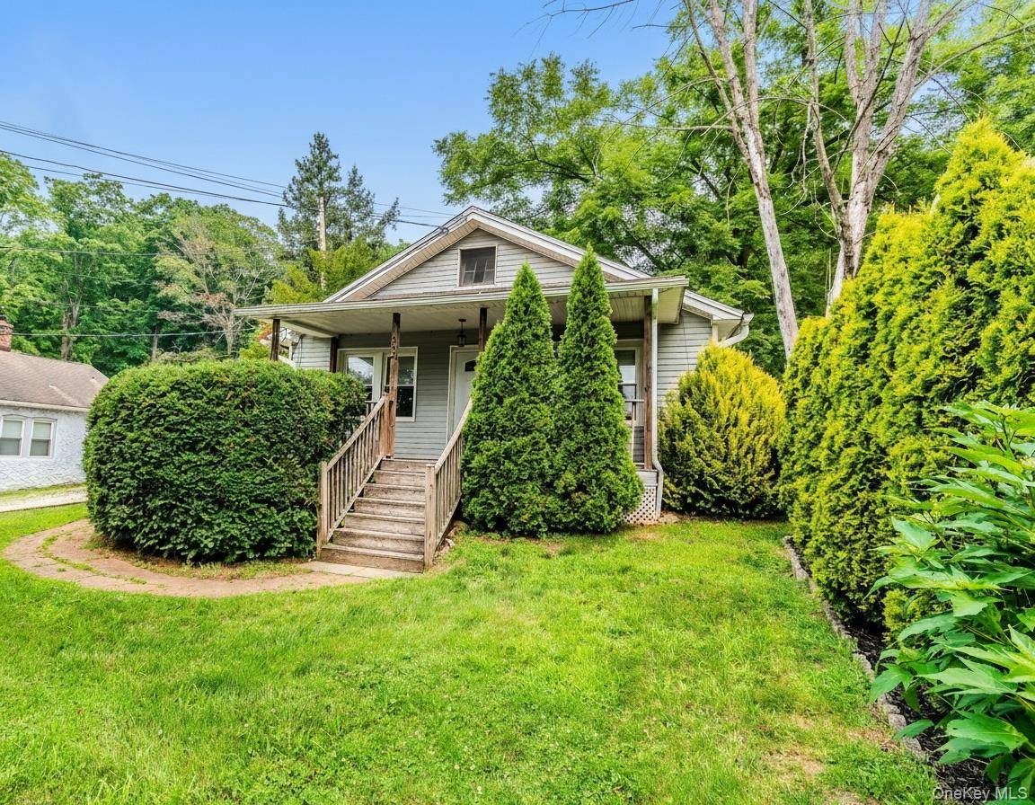 382 E Main ST, Jefferson Valley, NY 10535