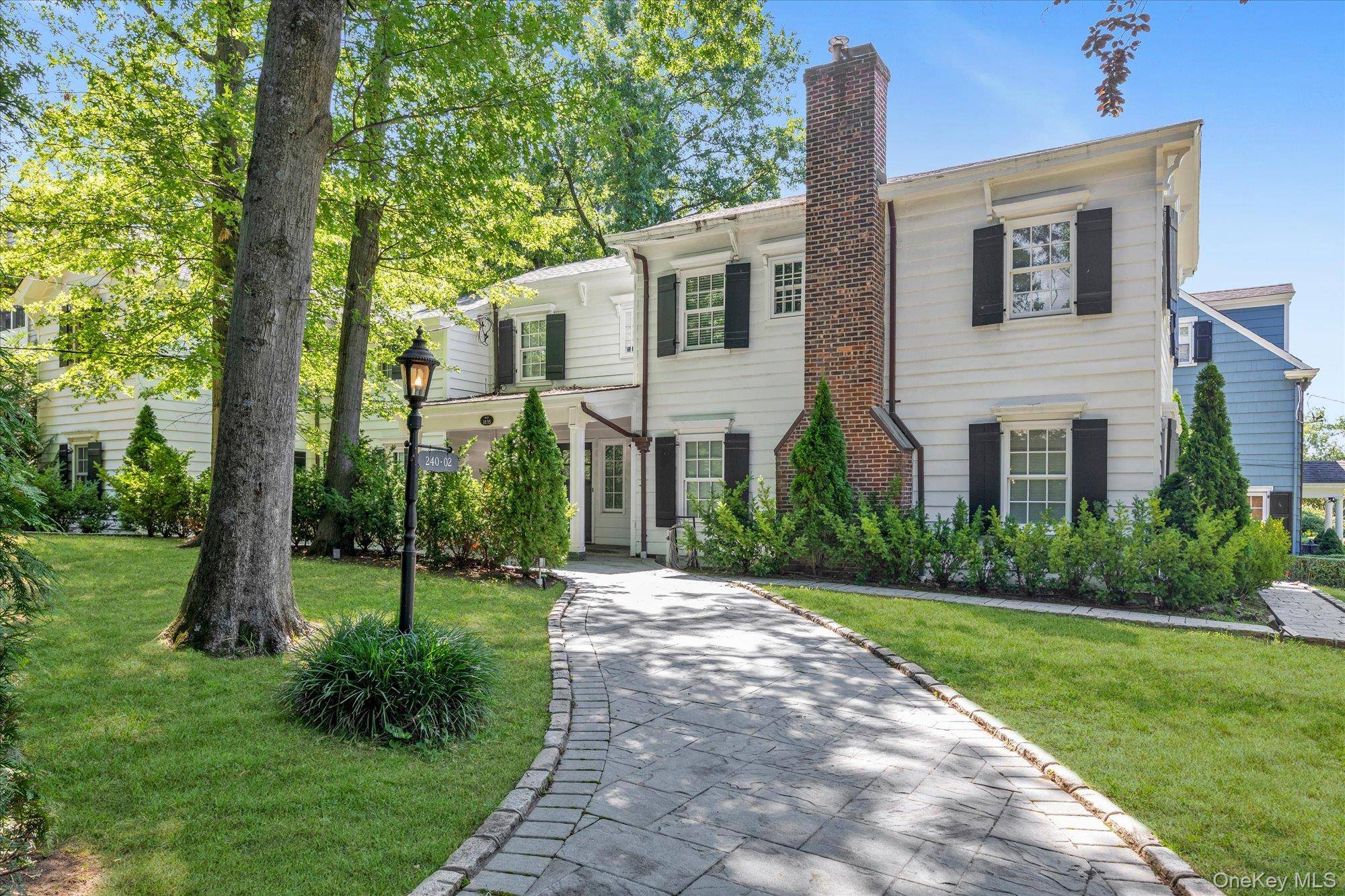 240-02 Poplar ST, Douglaston, NY 11363