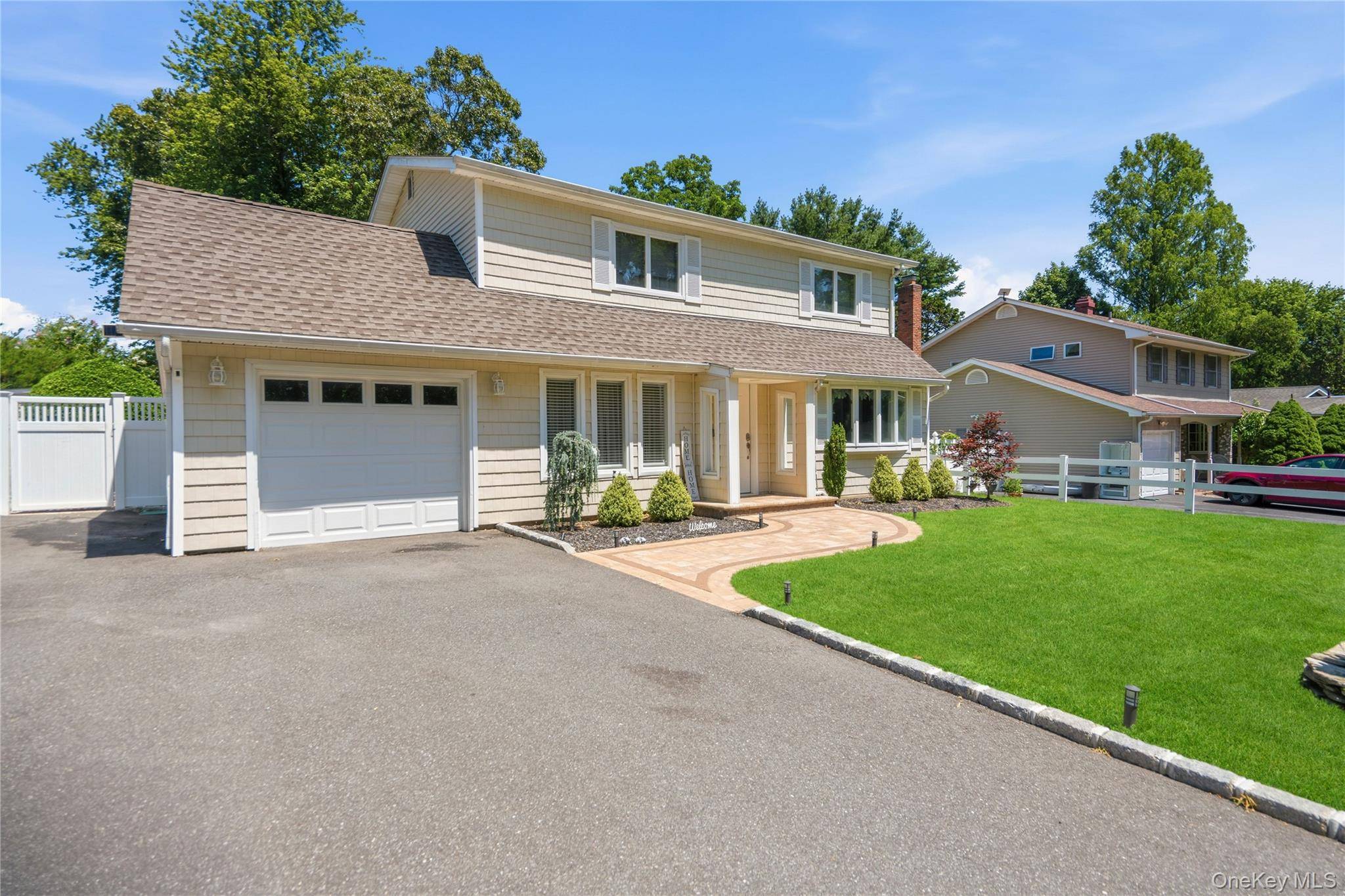 115 Patchogue DR, Rocky Point, NY 11778