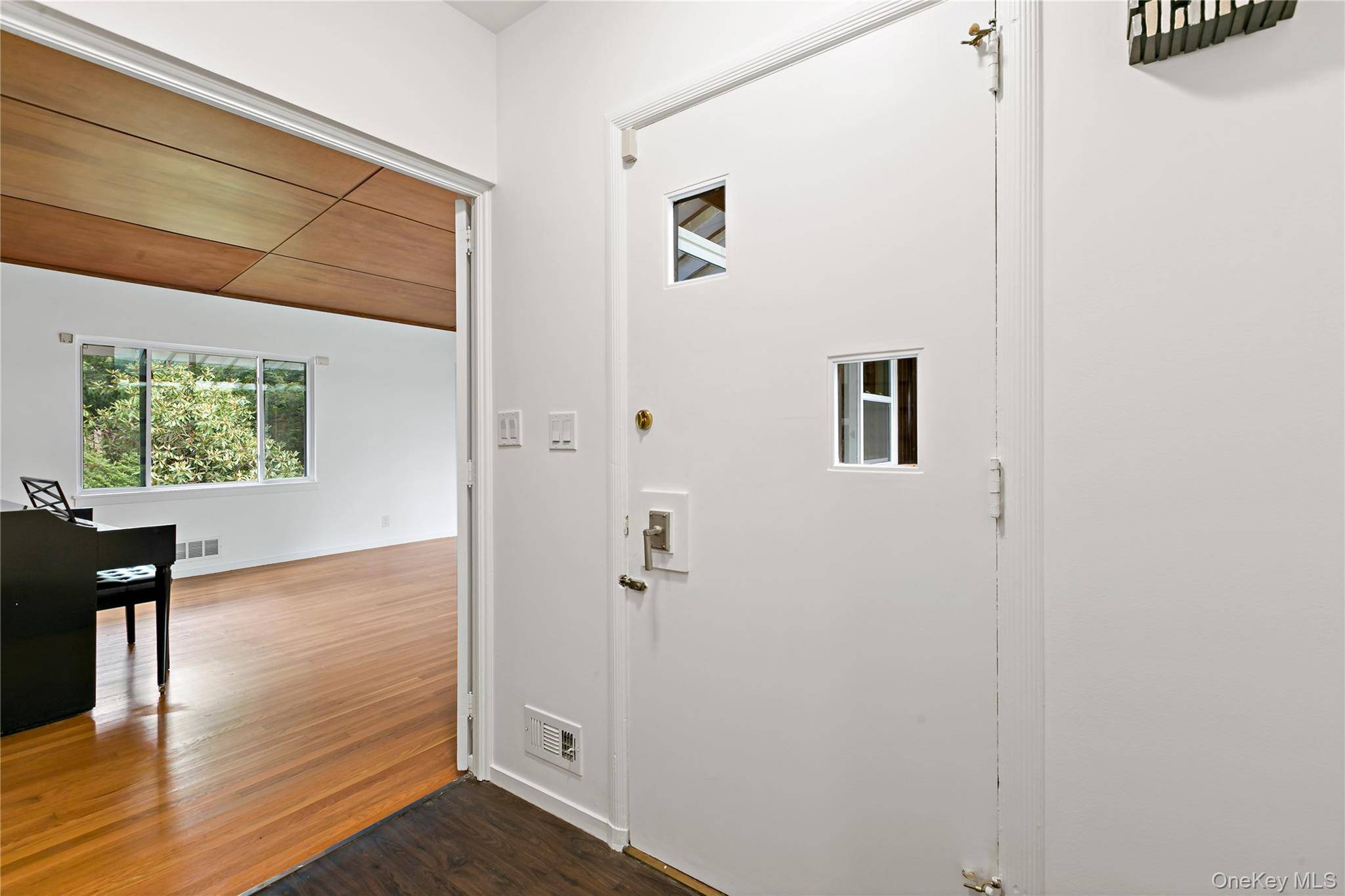3 Tory LN, Scarsdale, NY 10583