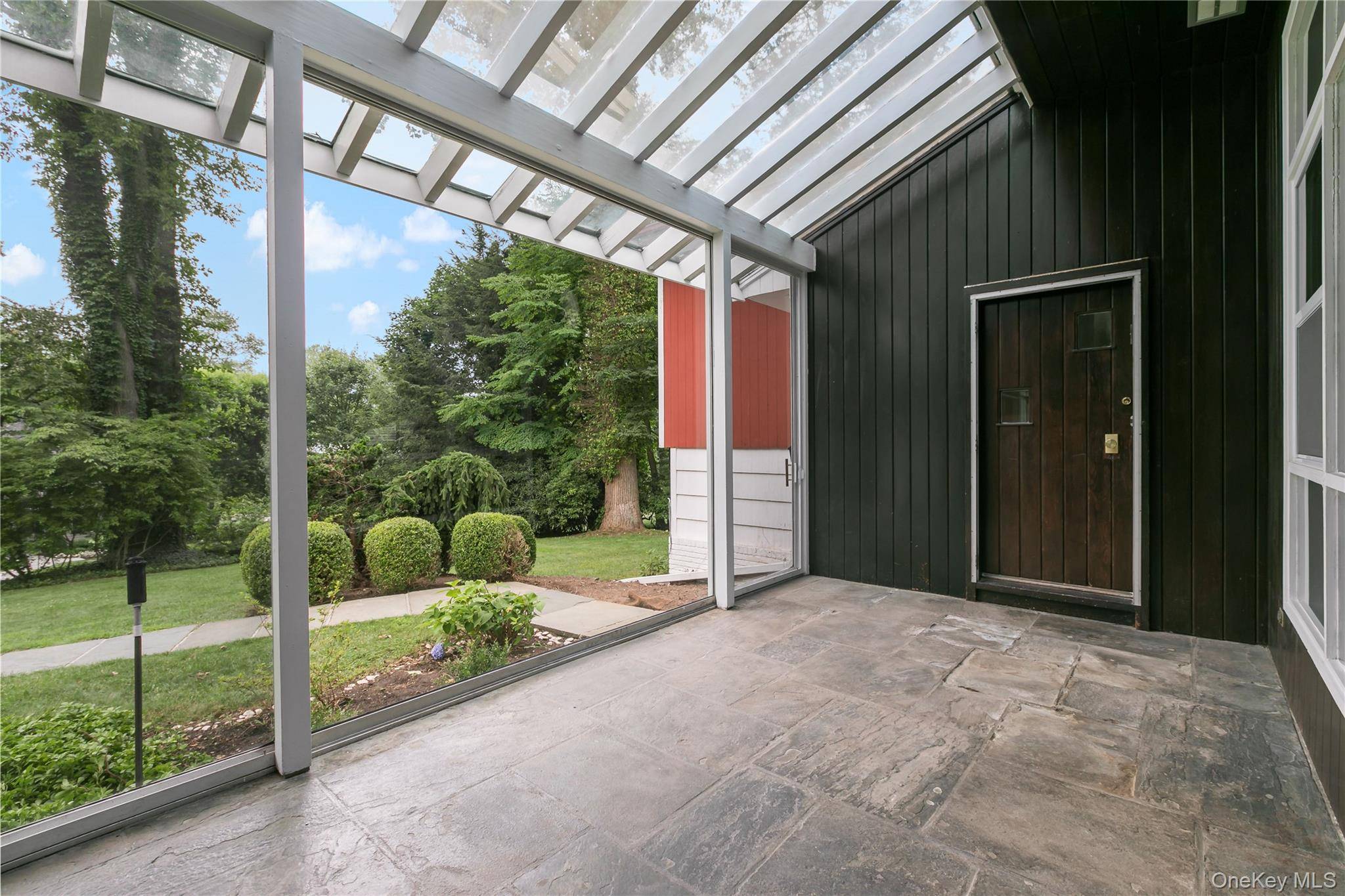 3 Tory LN, Scarsdale, NY 10583