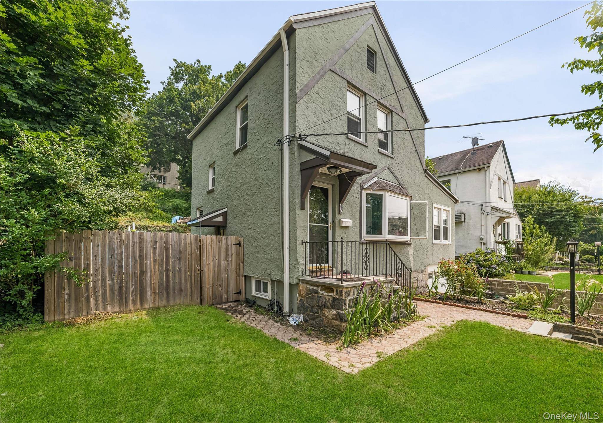 218 Sedgwick AVE, Yonkers, NY 10705