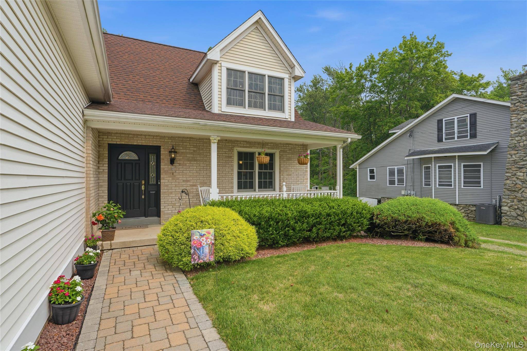 302 Lakeside RD, Newburgh, NY 12550