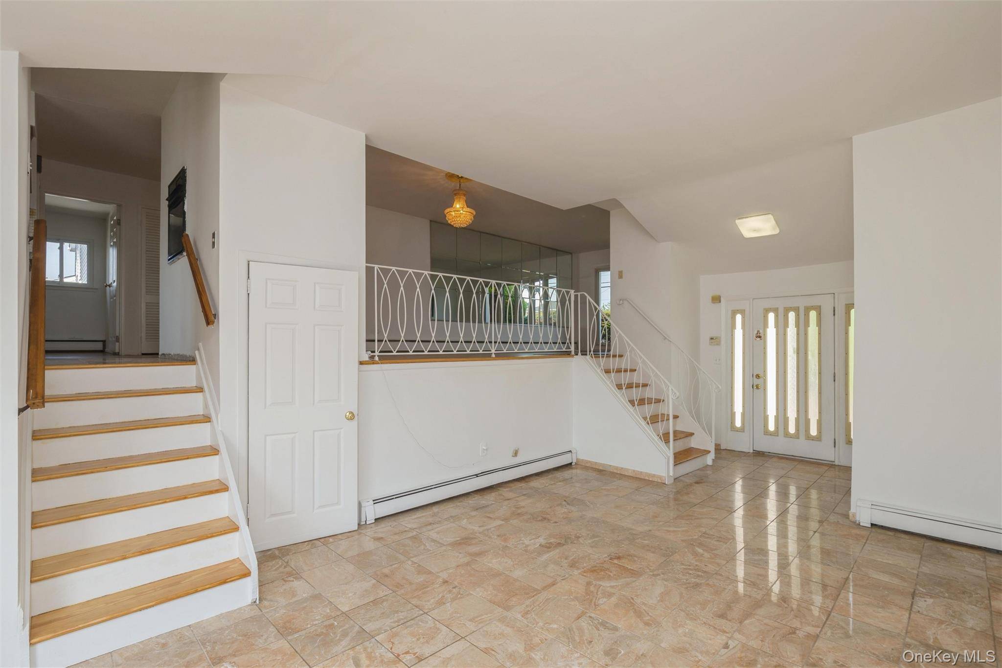 258 Aster ST, Massapequa Park, NY 11762