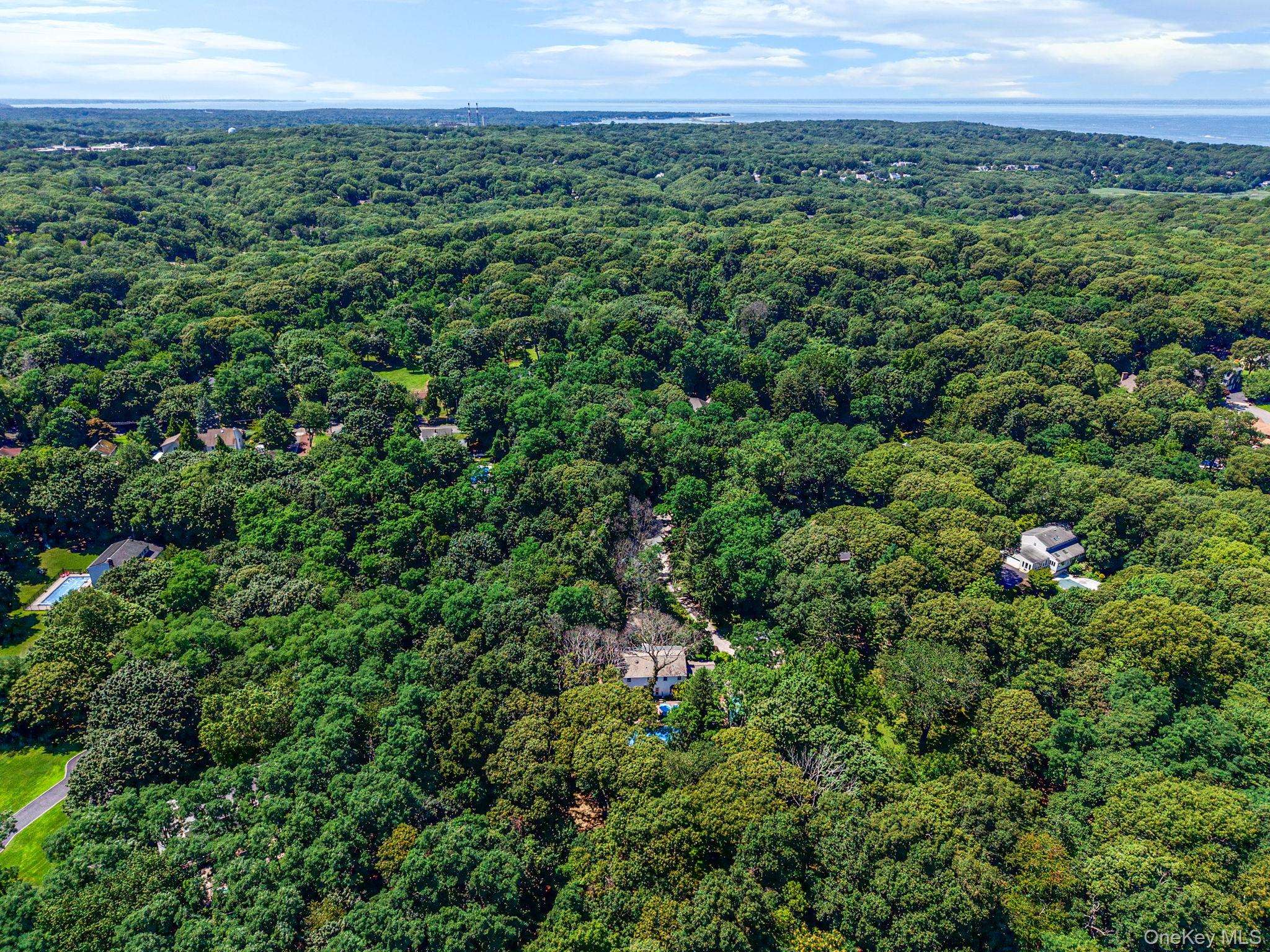 77 Shore RD, Mount Sinai, NY 11766
